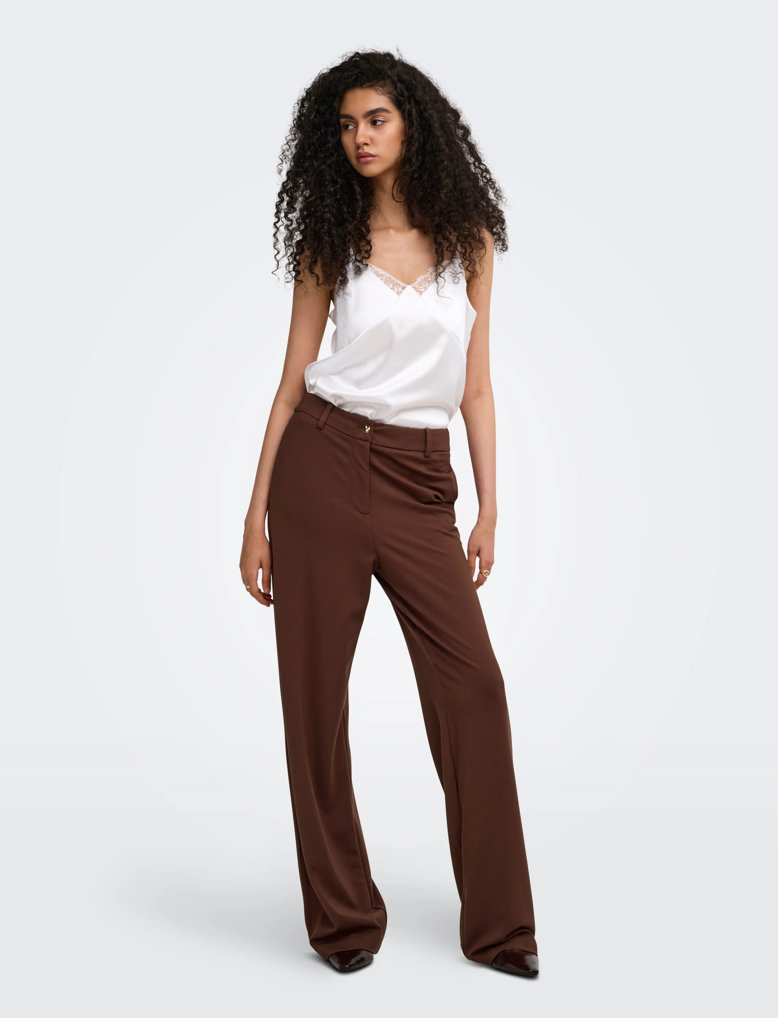 ONLY - ONLPOPTRASH-TAILORED HW STR PANT TLR - straight leg trousers - rum raisin - 4