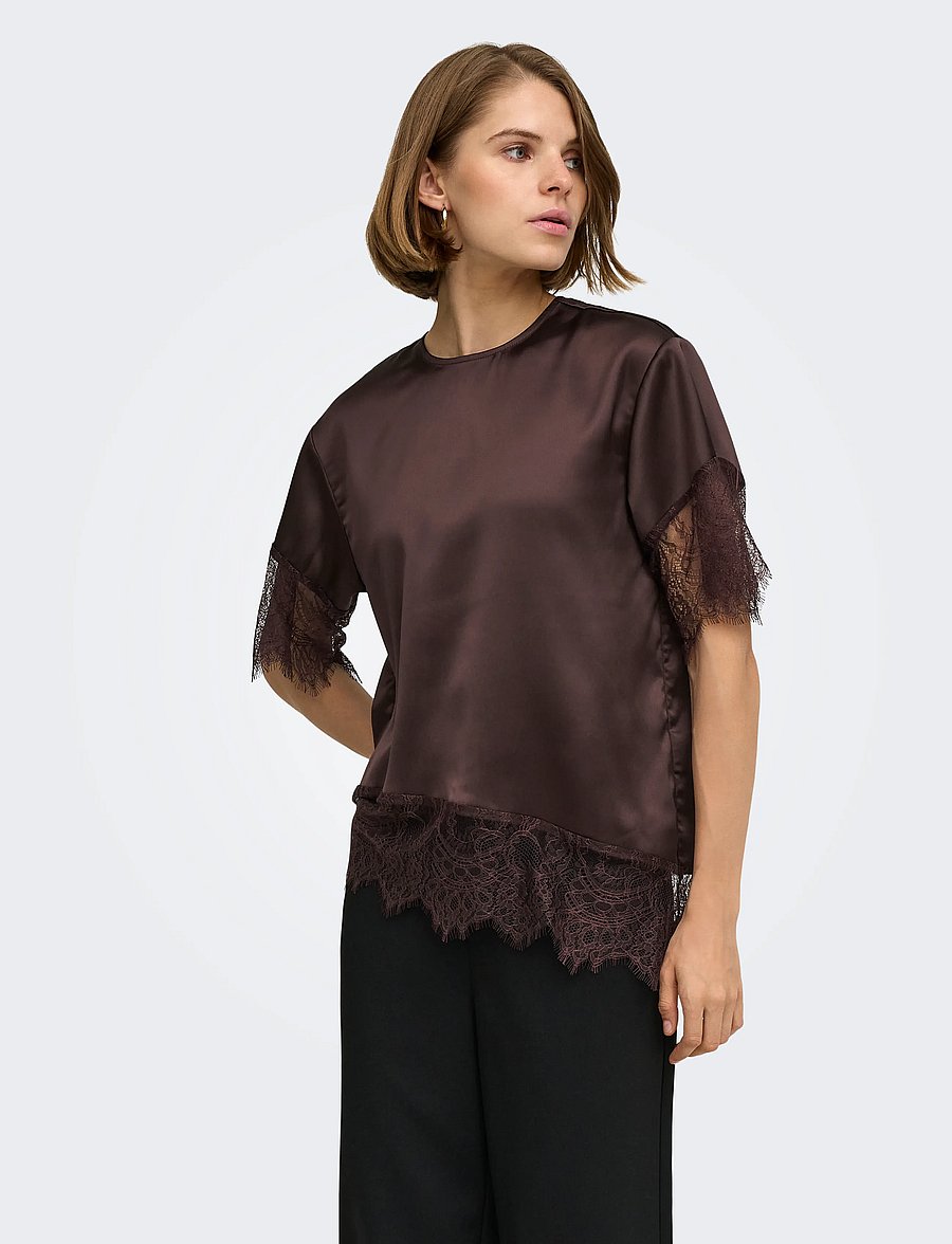 ONLY - ONLINDONA 2/4 SATIN LACE TOP WVN - kortärmade blusar - chocolate torte - 0