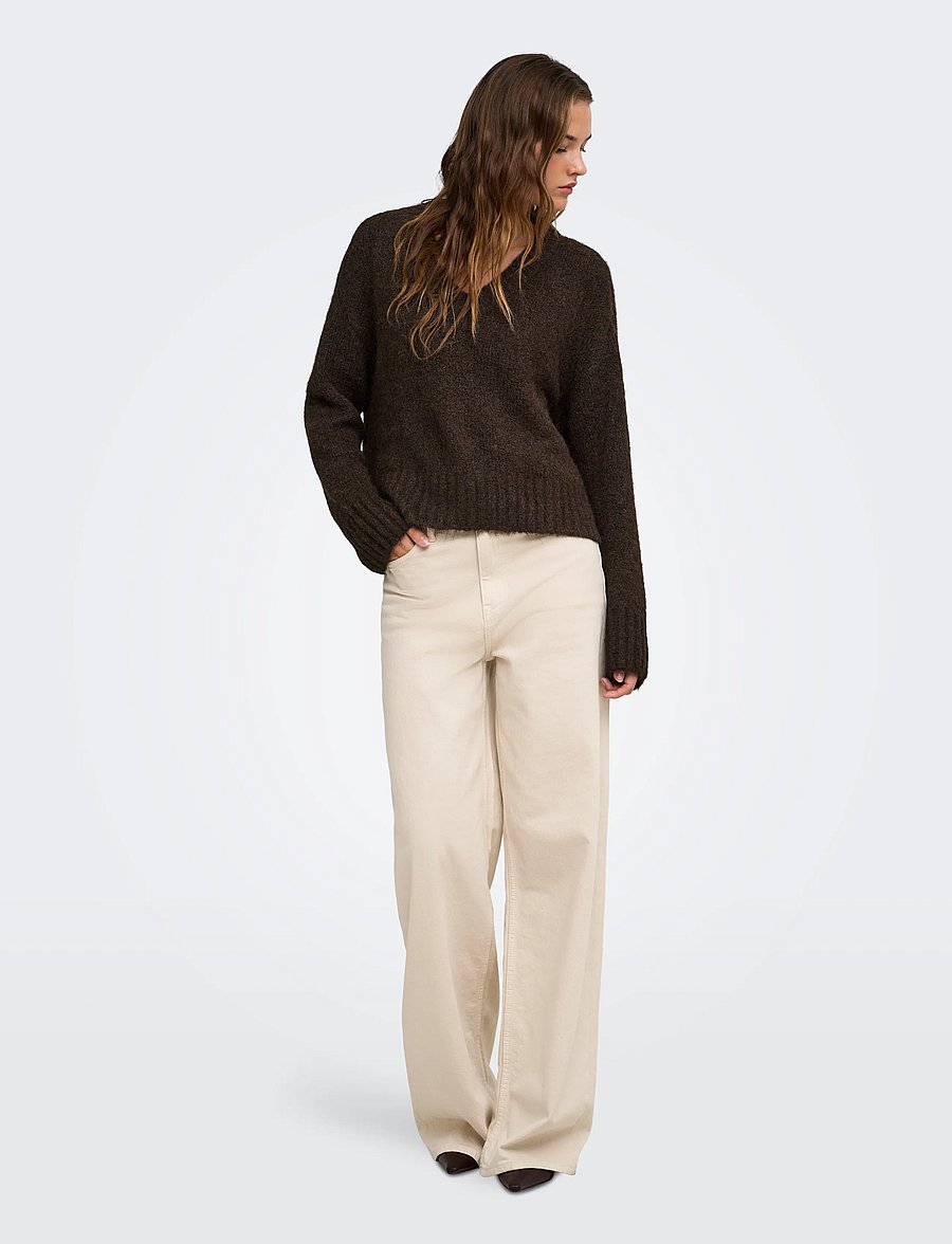ONLY - ONLFIONA LS LOOSE V-NECK KNT - coffee bean - 4