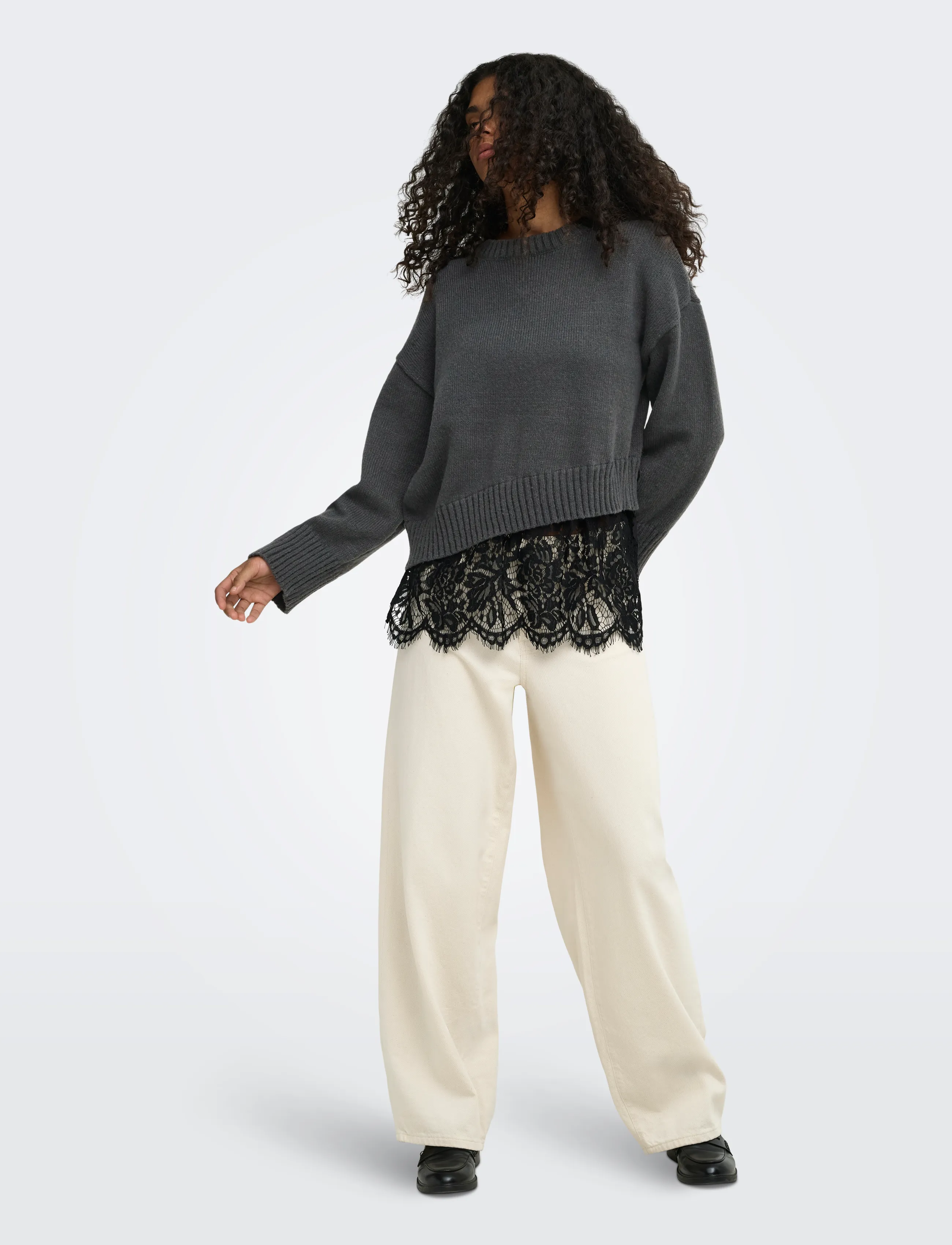 ONLY - ONLEVIE LS LACE MIX O-NECK KNT - stickade tröjor - dark grey melange - 4
