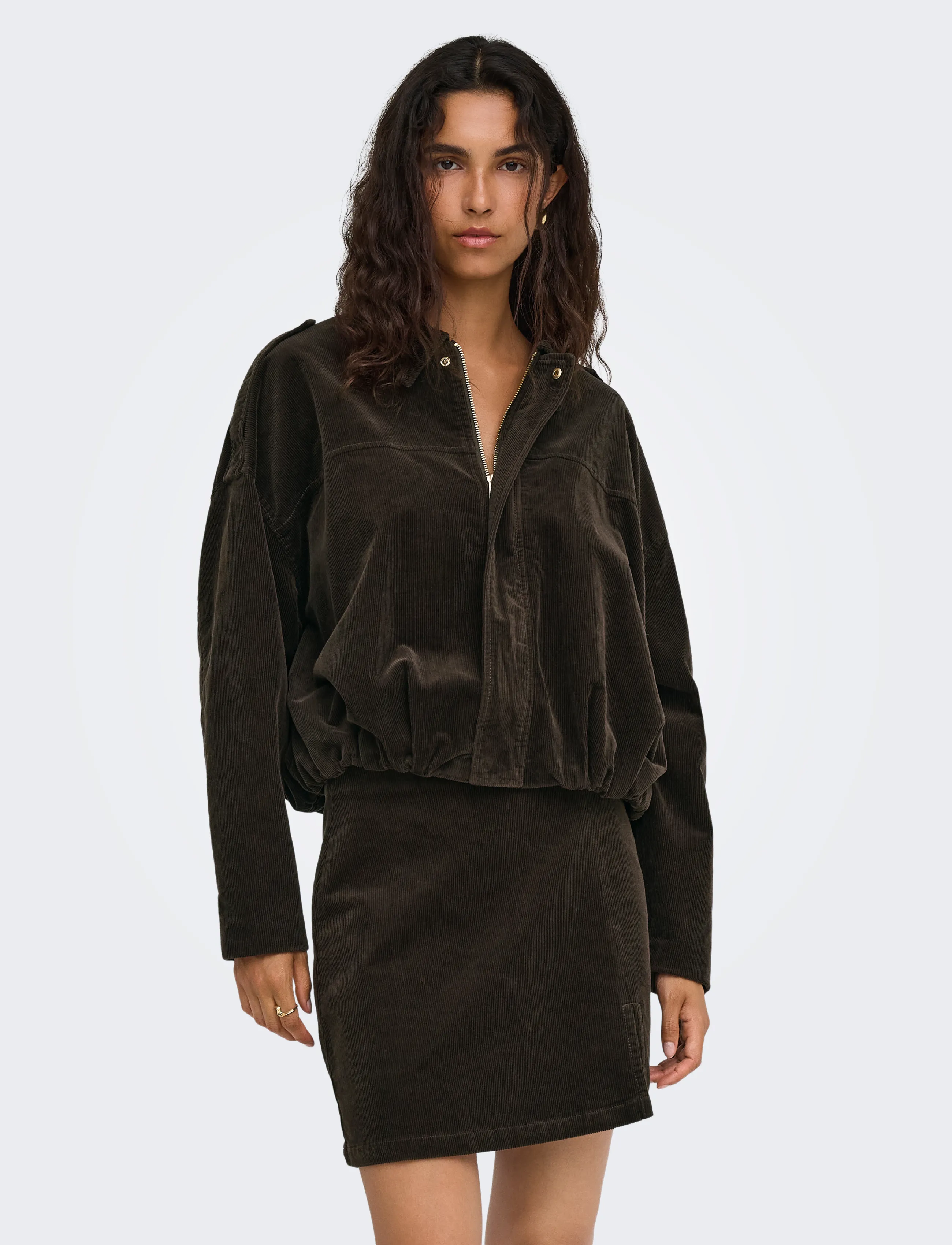 ONLY ONLMOON-FLORA L/S CORD BOMBER JACKET PNT - Jackets & Coats - CHOCOLATE BROWN / brown