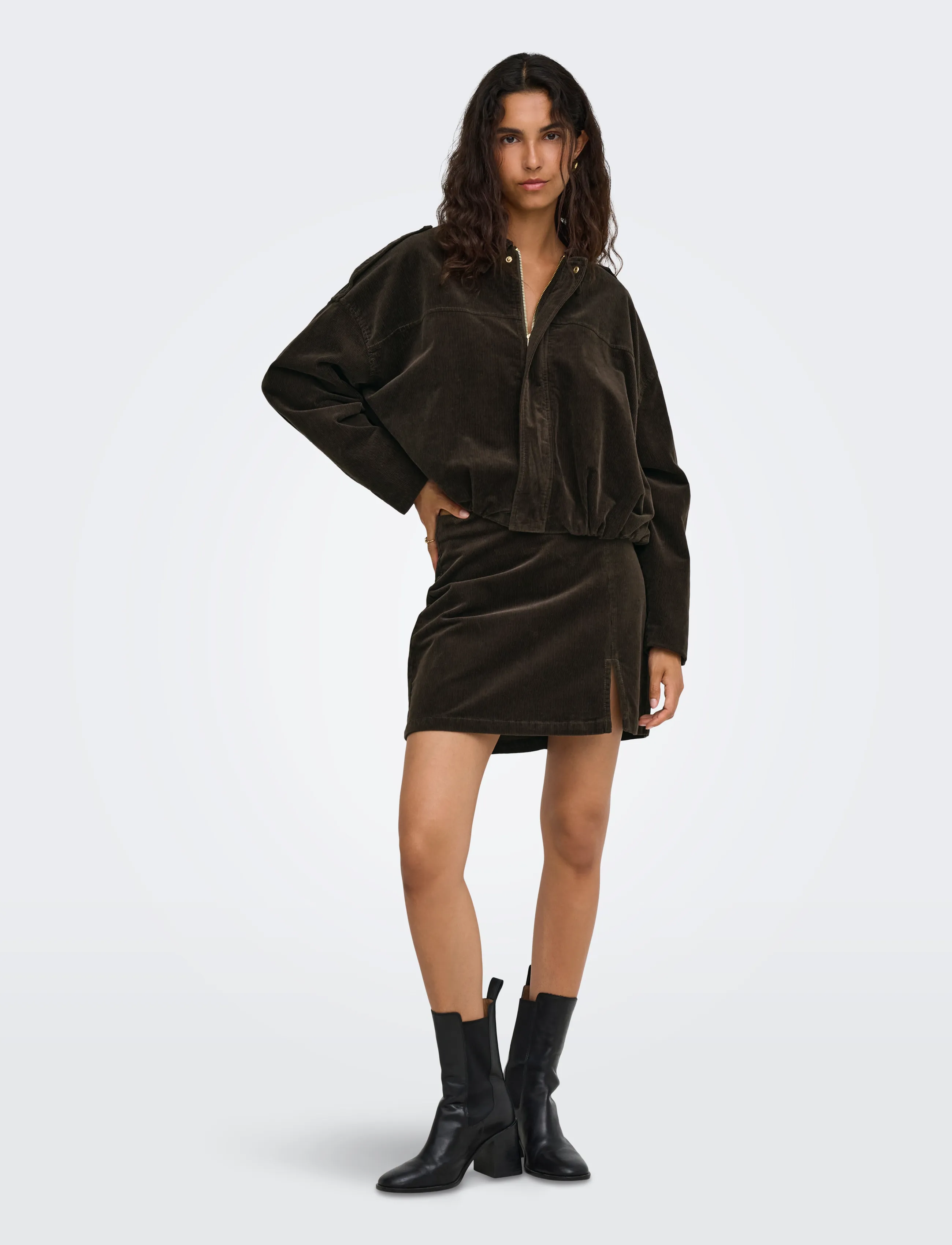 ONLY - ONLMOON-FLORA L/S CORD BOMBER JACKET PNT - bomber jackets - chocolate brown - 4