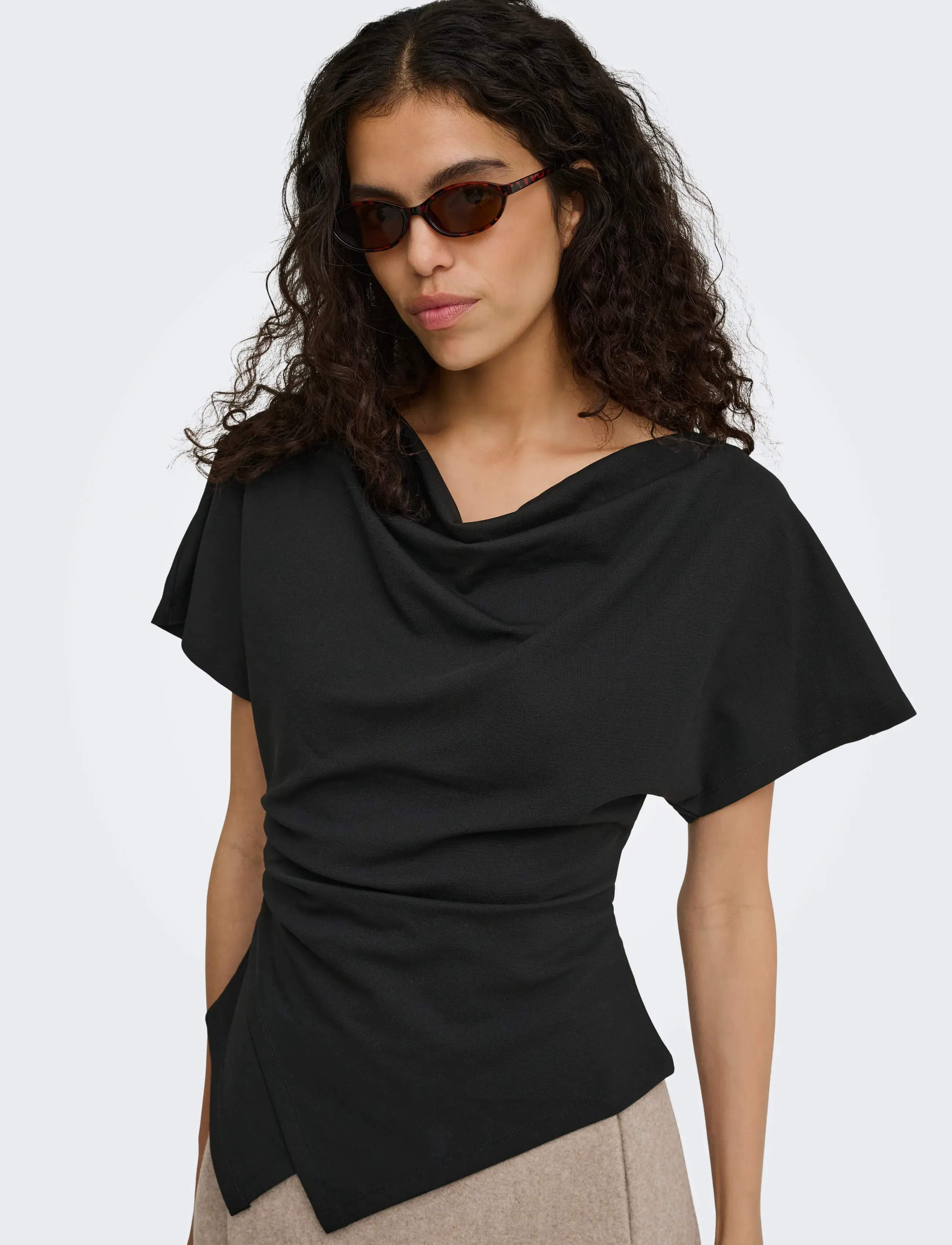 ONLY Onlember S/S Waterfall Top Jrs toppar dam – bild 6
