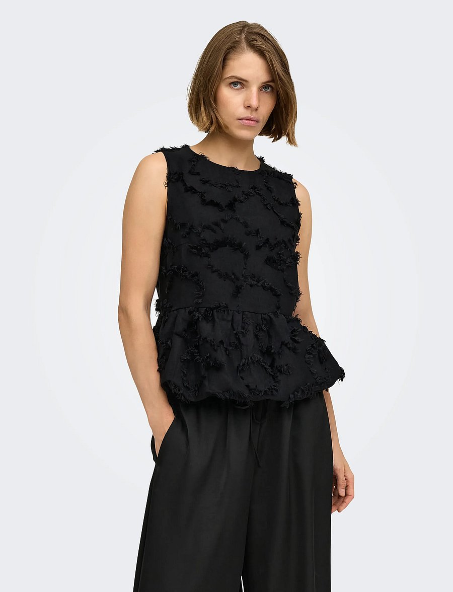 ONLY - ONLMETINA S/L JACQUARD DOBBY TOP WVN - Ärmlösa blusar - black - 0