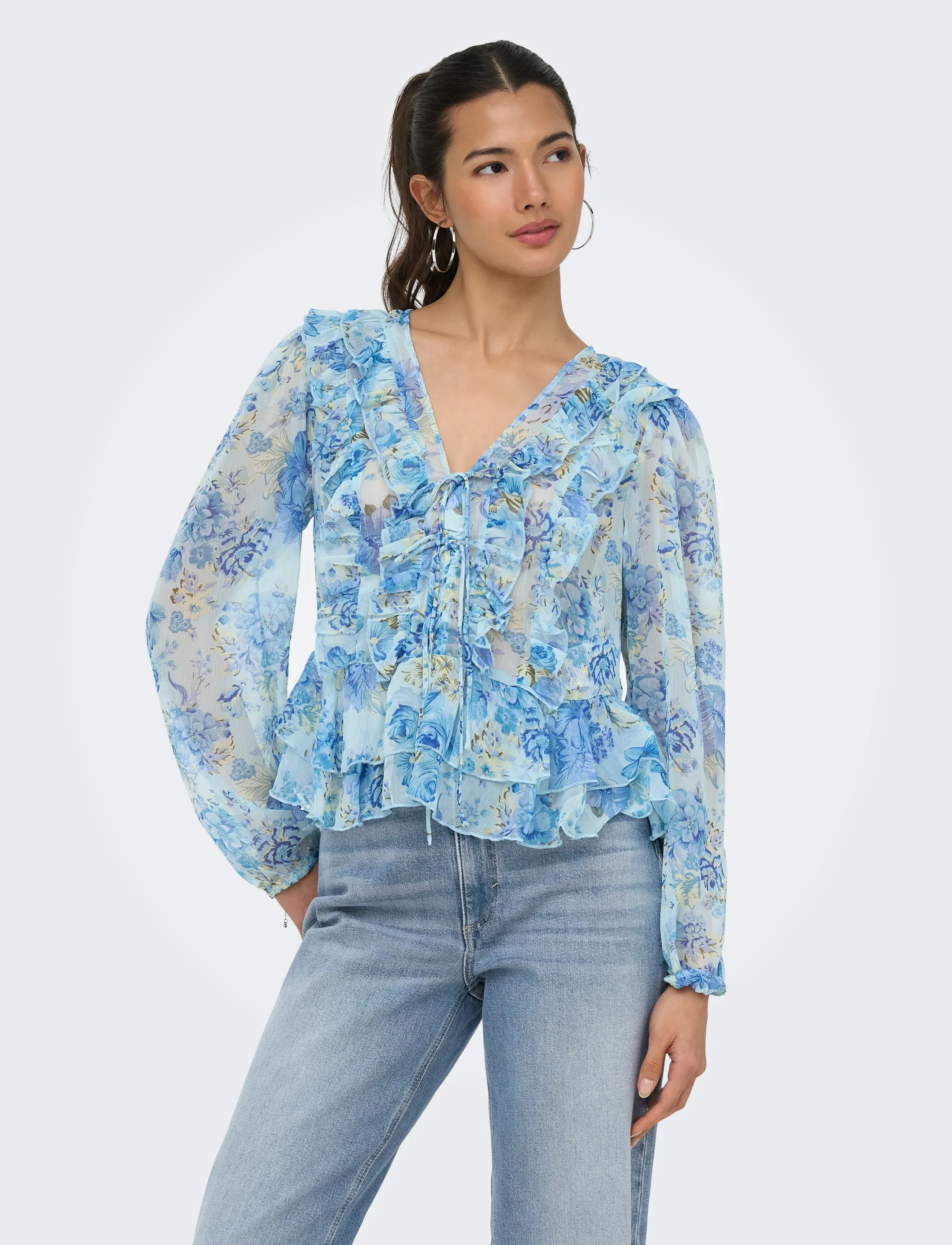 ONLY ONLVICTORIA LS FRILL TOP WVN EX - Blouses à manches longues - CLOUD DANCER / blue