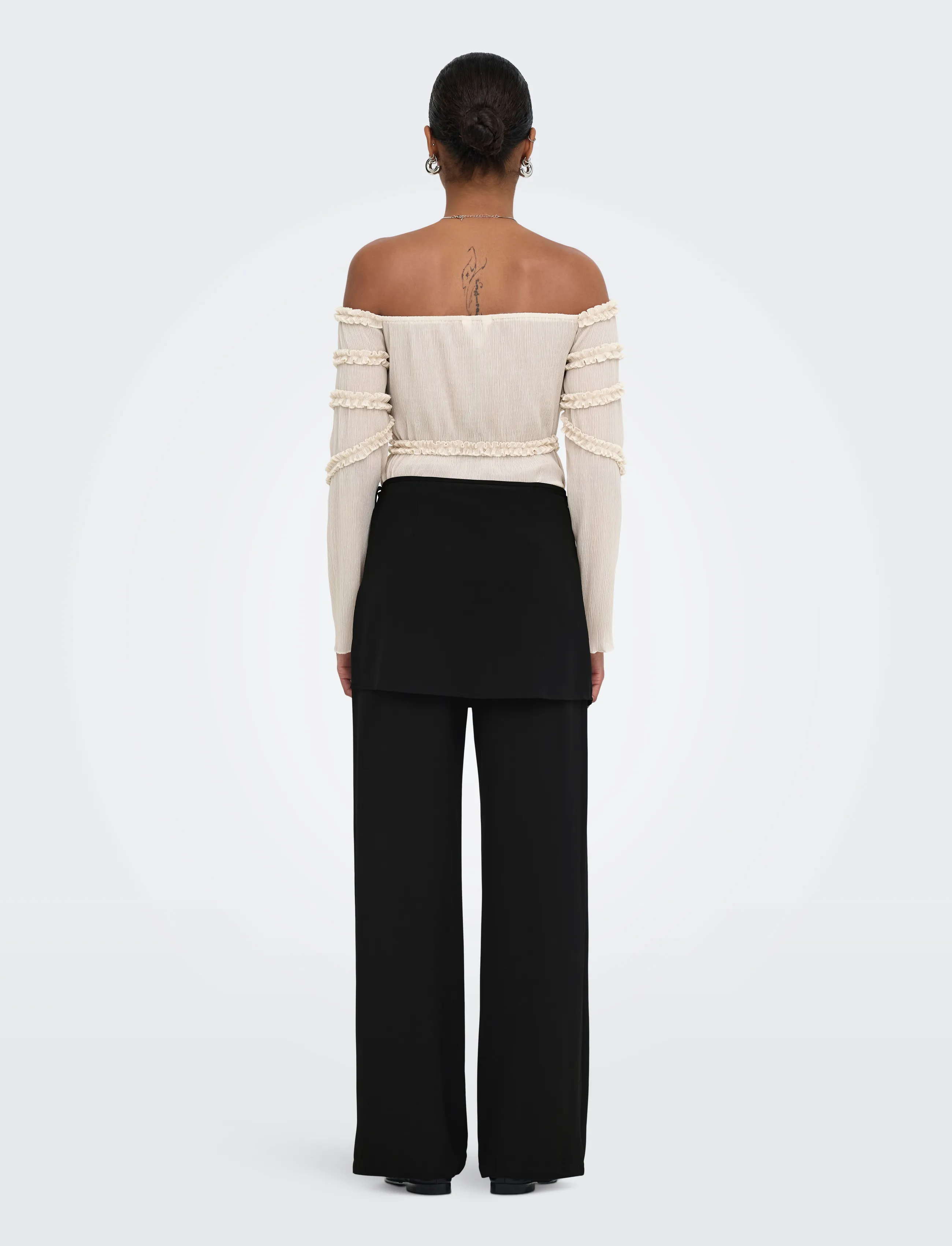 ONLY - ONLBRETTY SKIRT DETAIL TROUSERS WVN EX - bukser med lige ben - black - 3