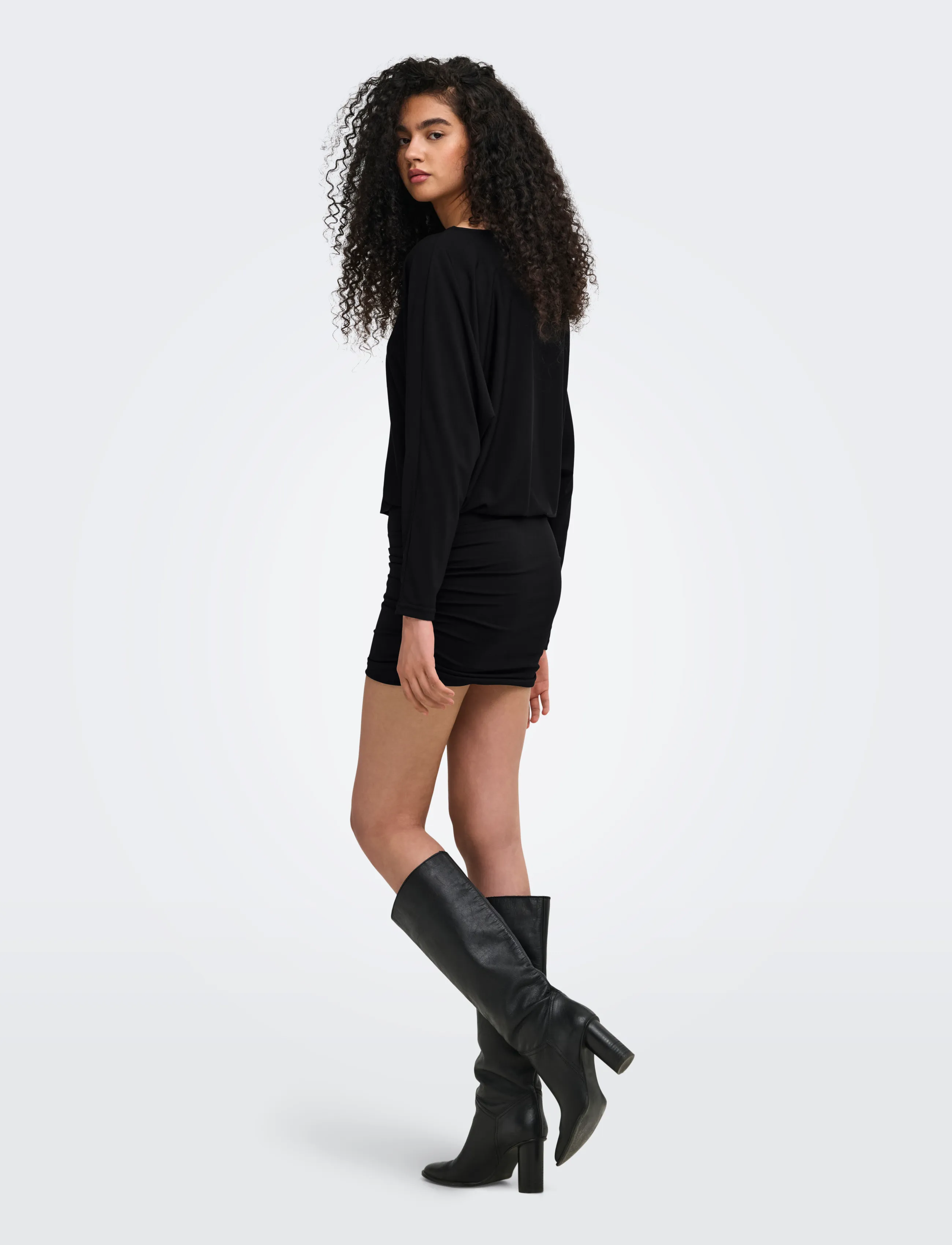 ONLY - ONLARIA L/S BAT DRESS JRS - korta klänningar - black - 3