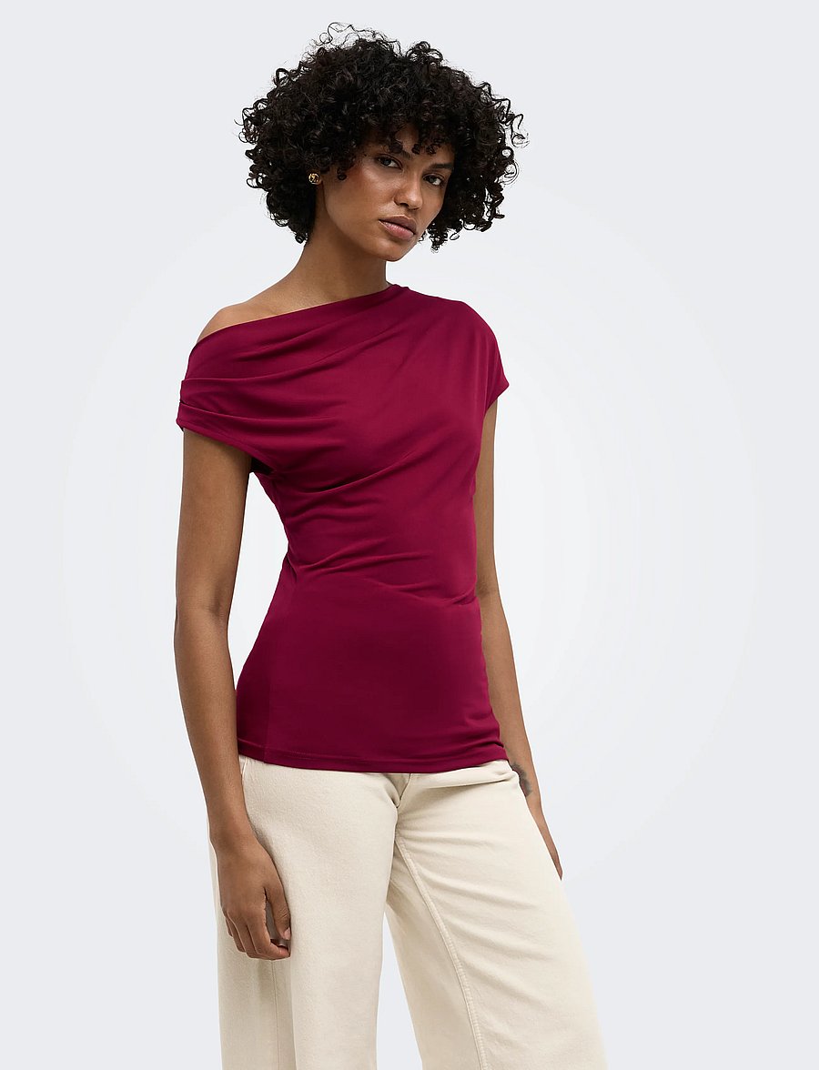 ONLY - ONLARIA S/L ASSYMETRIC TOP JRS - t-shirts - rumba red - 0