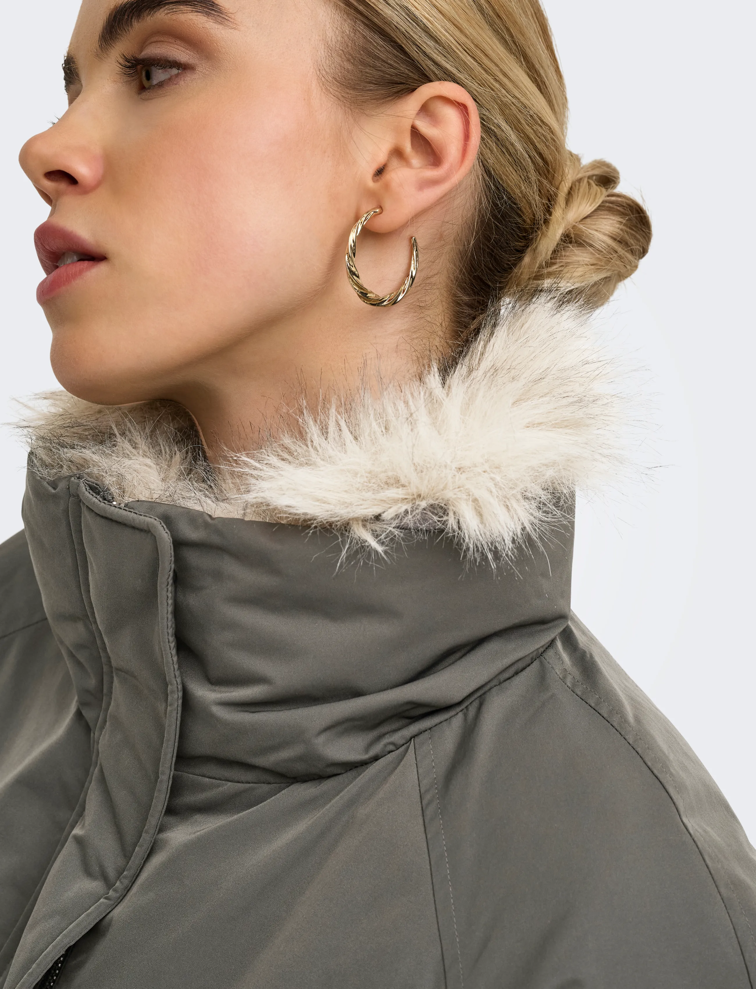 ONLY Onlaudrey Fur Collar Bomber Otw jackor dam – bild 4