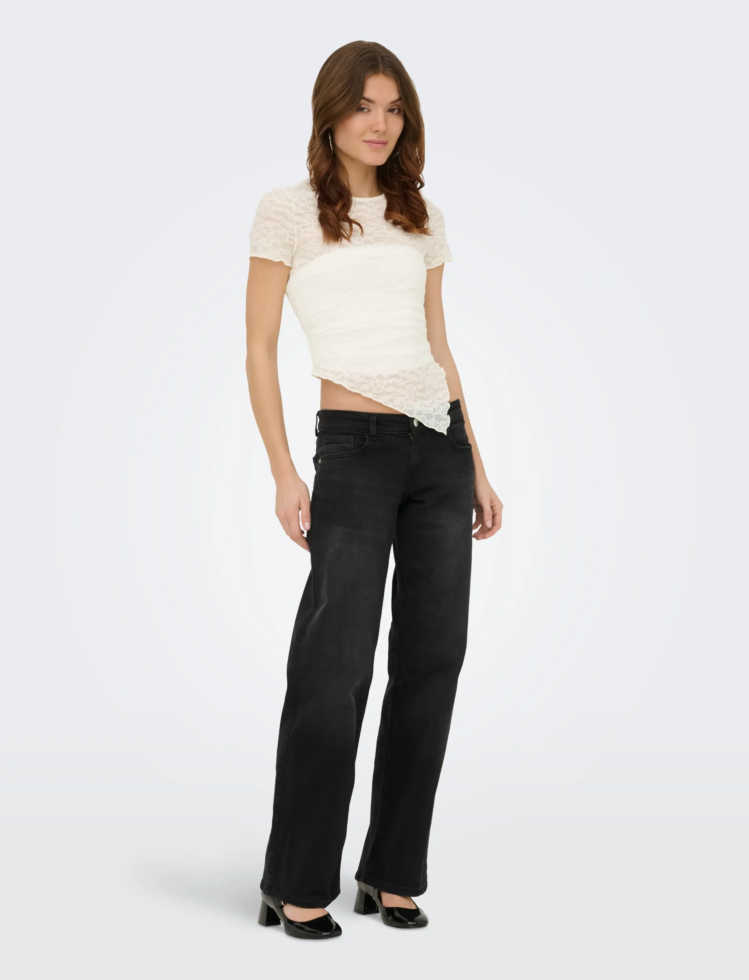 ONLY - ONLLIVA S/S LACE TOP CS JRS - t-shirts - cloud dancer - 4