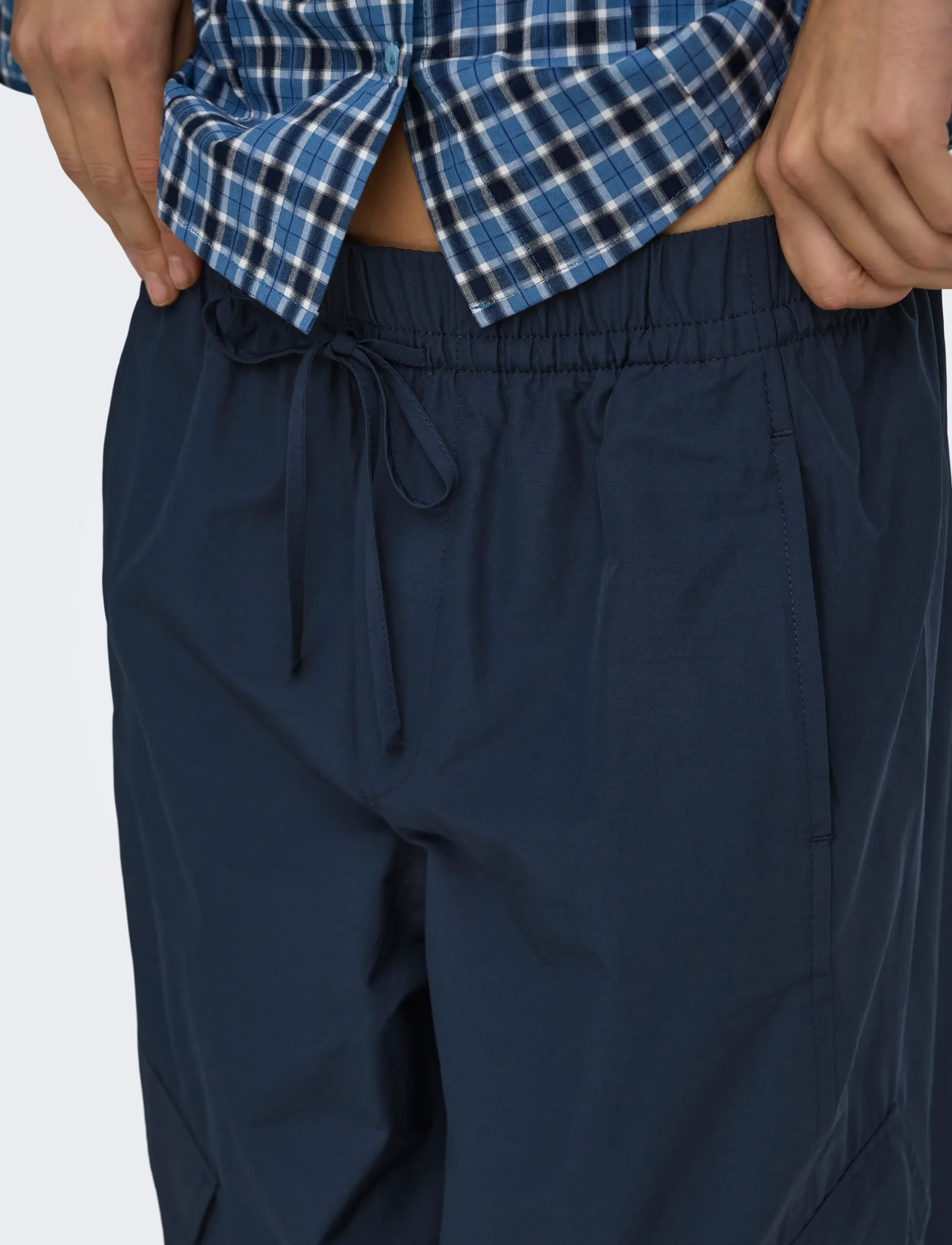 ONLY - ONLAYANA MW ANK BARREL CARGO PANT PNT - die niedrigsten preise - navy blazer - 5