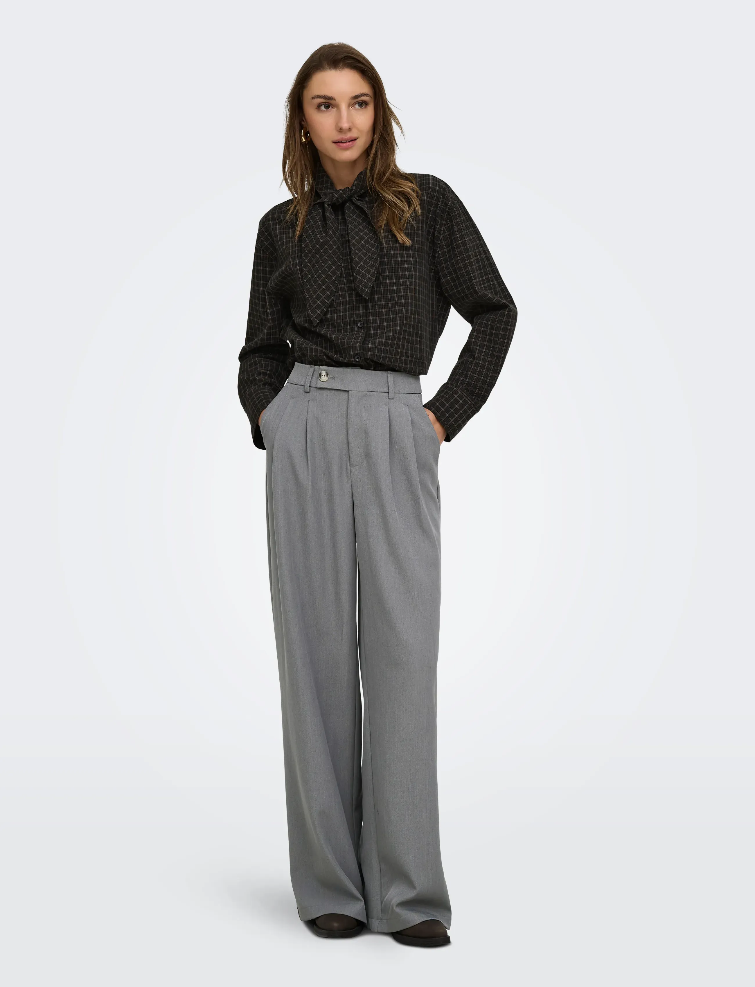 ONLY - ONLMAYA CHECK BOW SHIRT WVN EX - långärmade skjortor - black - 4