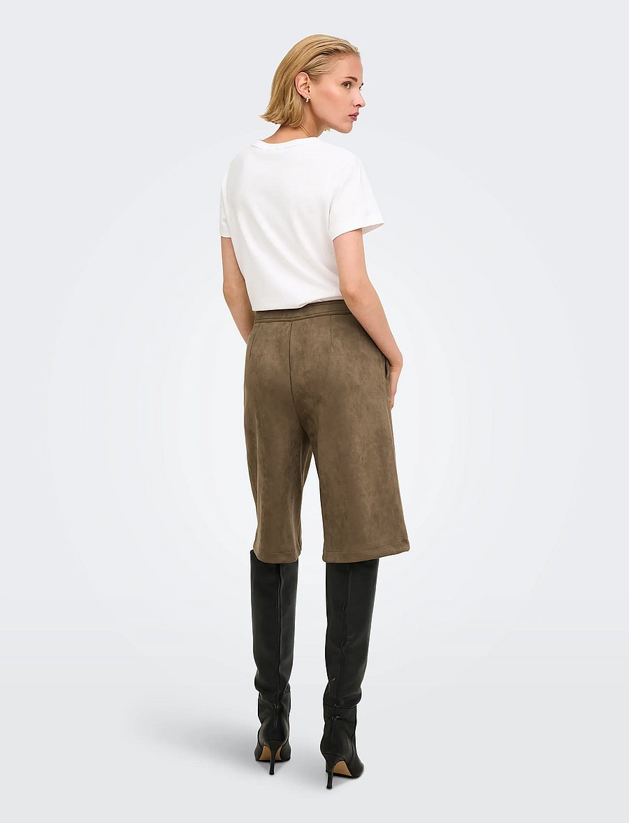 ONLY - ONLSTINA FAUX SUEDE BERMUDA SHORTS PNT - bermudashorts - bronze brown - 3