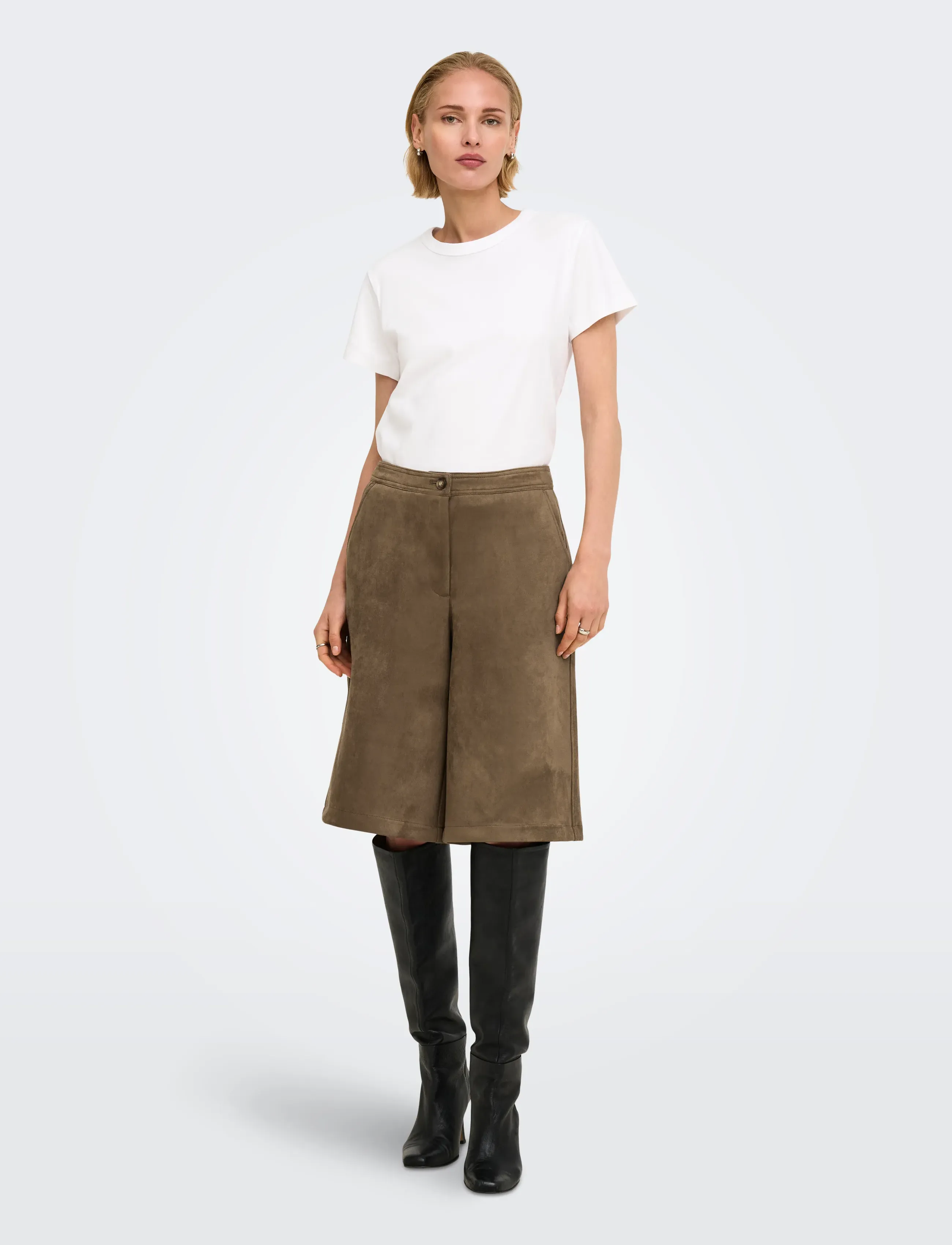 ONLY - ONLSTINA FAUX SUEDE BERMUDA SHORTS PNT - bermudashorts - bronze brown - 4