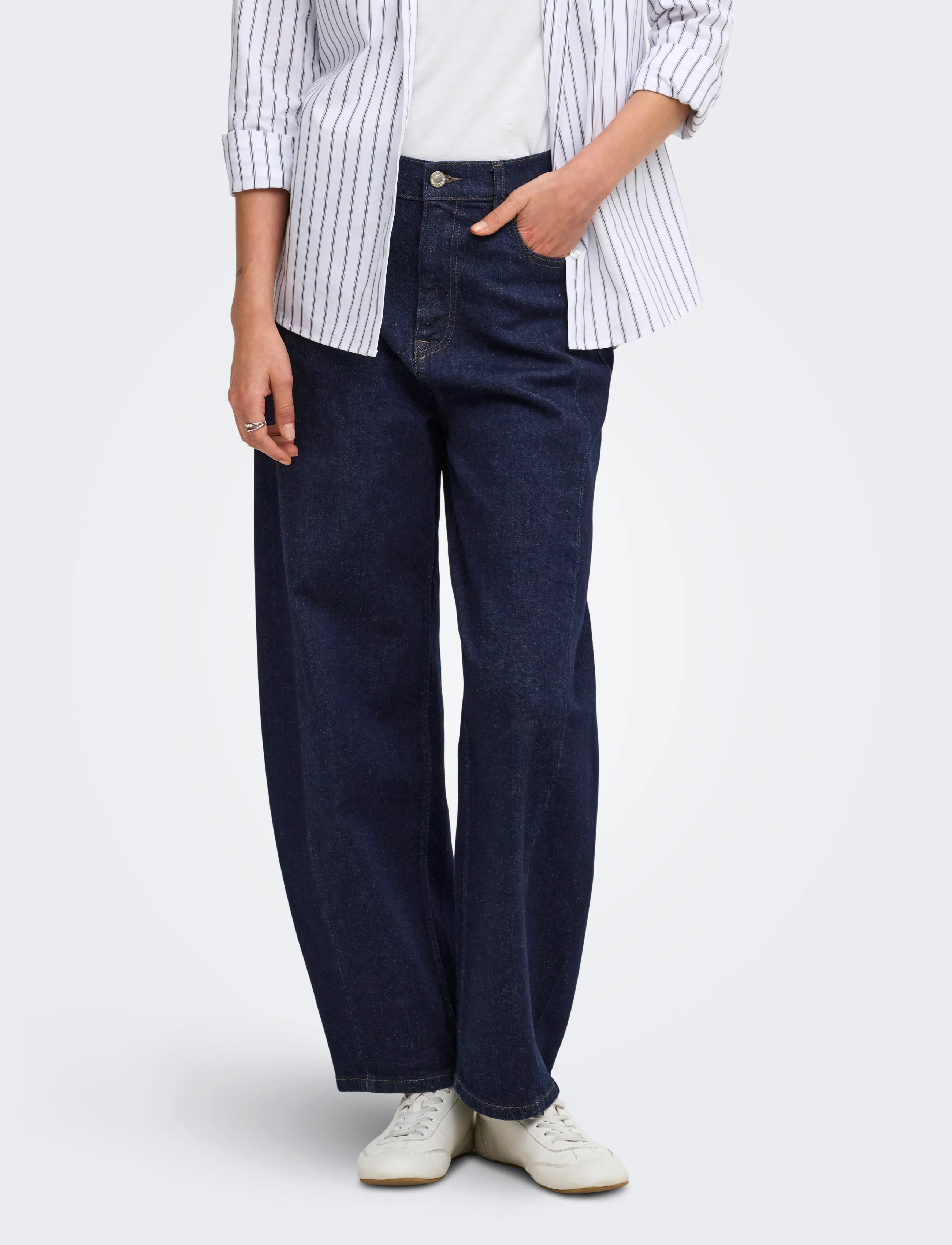 ONLY ONLJESSICA HW BARREL ANKLE DNM AZG421 - Laia säärega teksad - DARK BLUE DENIM / navy