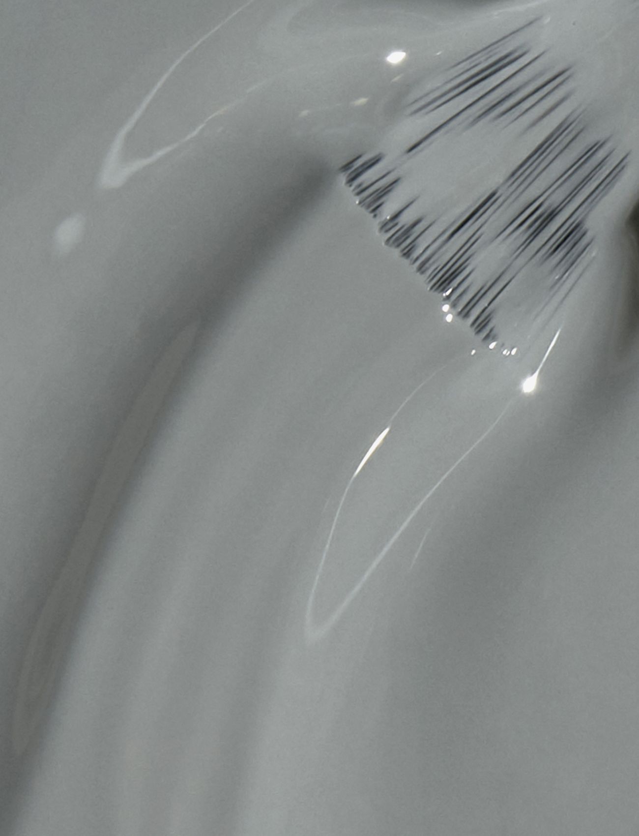 OPI - Infinite Shine SUZI TALKS WITH HER HANDS 15 ML - makeup - suzi talks with her hand - 1