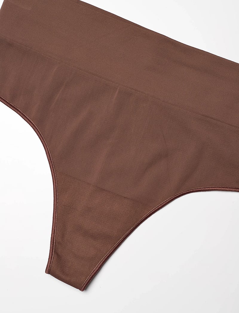 Organic Basics - Smooth Thong - stringid - walnut - 2