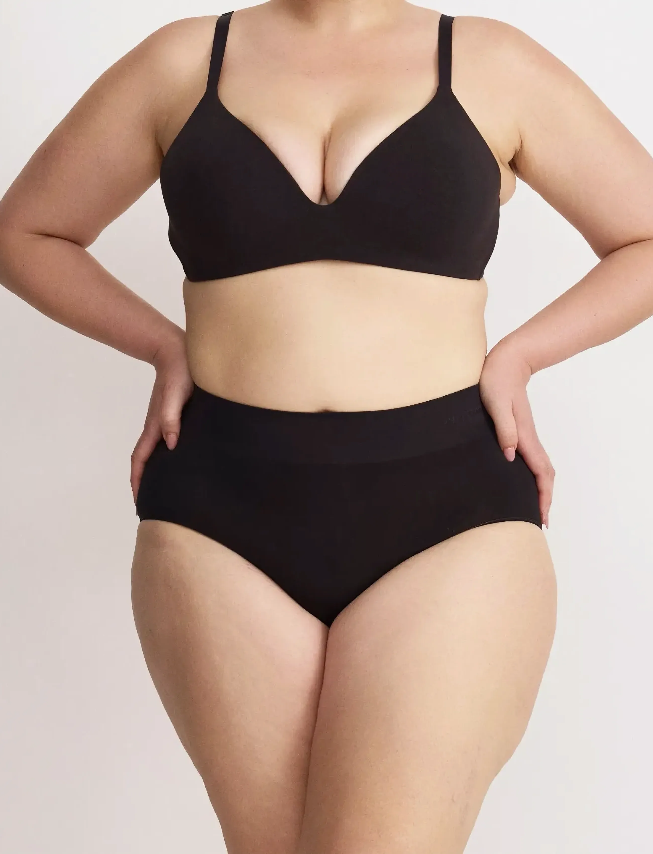 Organic Basics Core Wireless Plunge Bra - Unterwäsche - BLACK / black