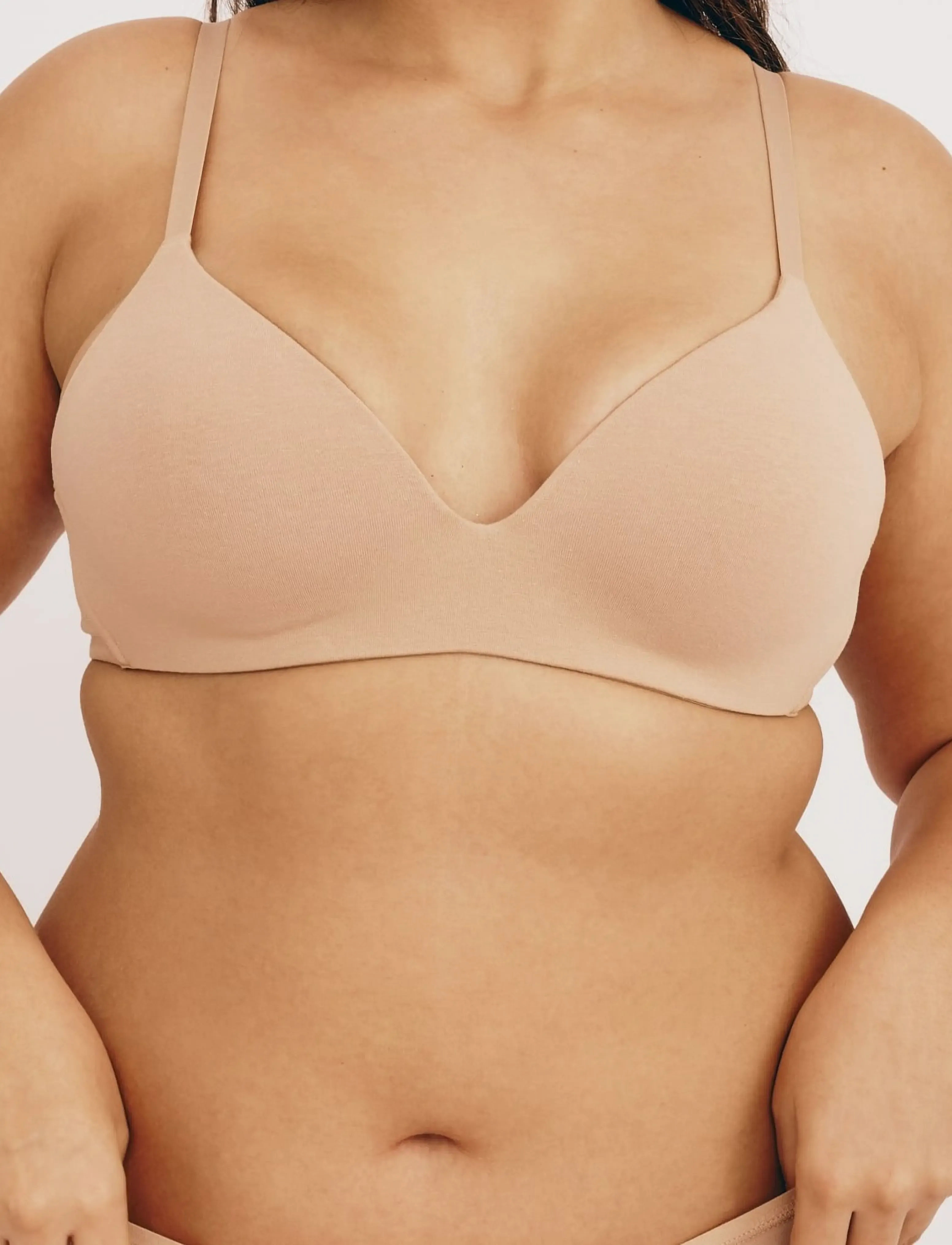 Organic Basics Core Wireless Plunge Bra - Unterwäsche - HAZELNUT / beige