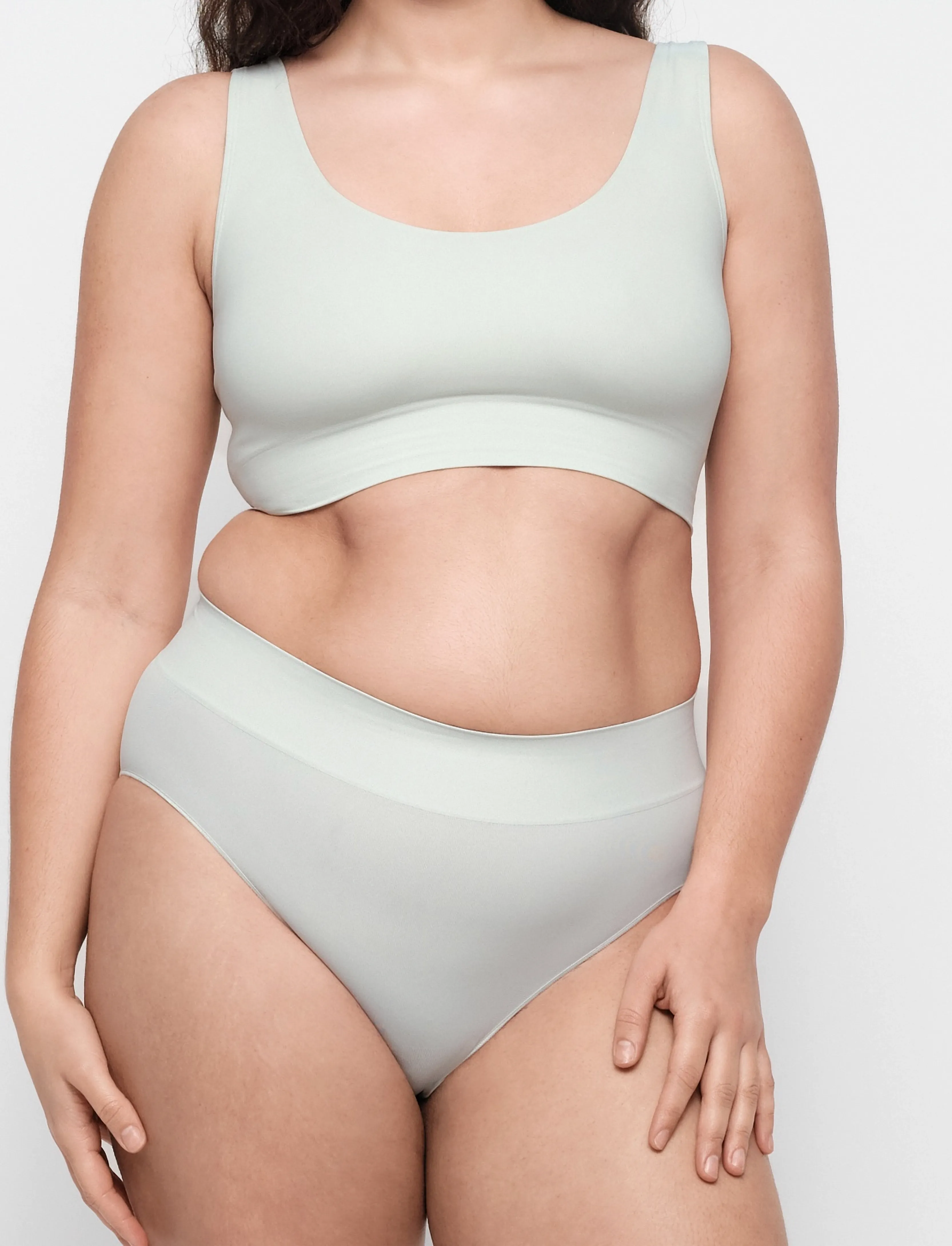 Organic Basics - Smooth Bralette - tank-top-bhs - light jade - 0