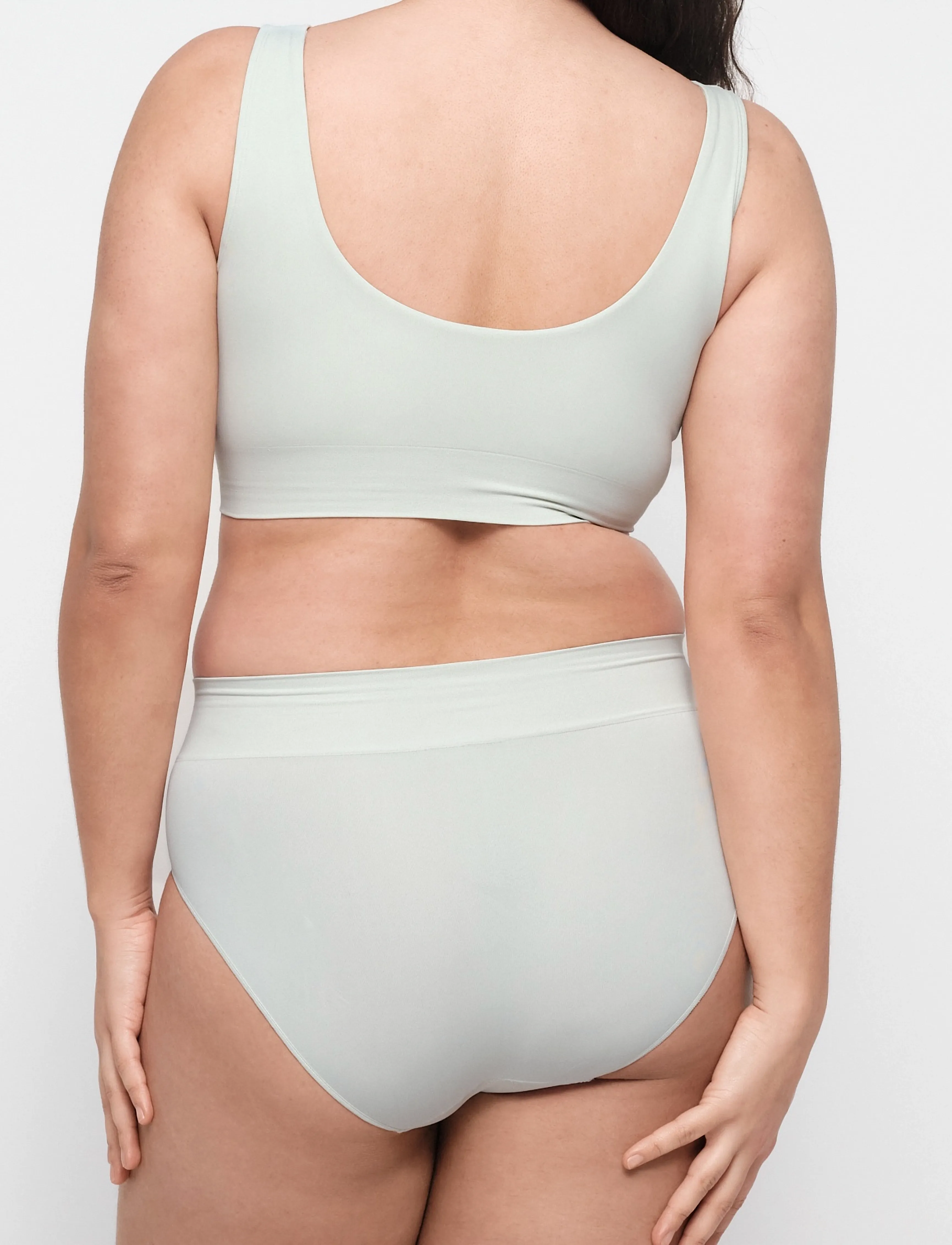 Organic Basics - Smooth Bralette - tank-top-bhs - light jade - 4