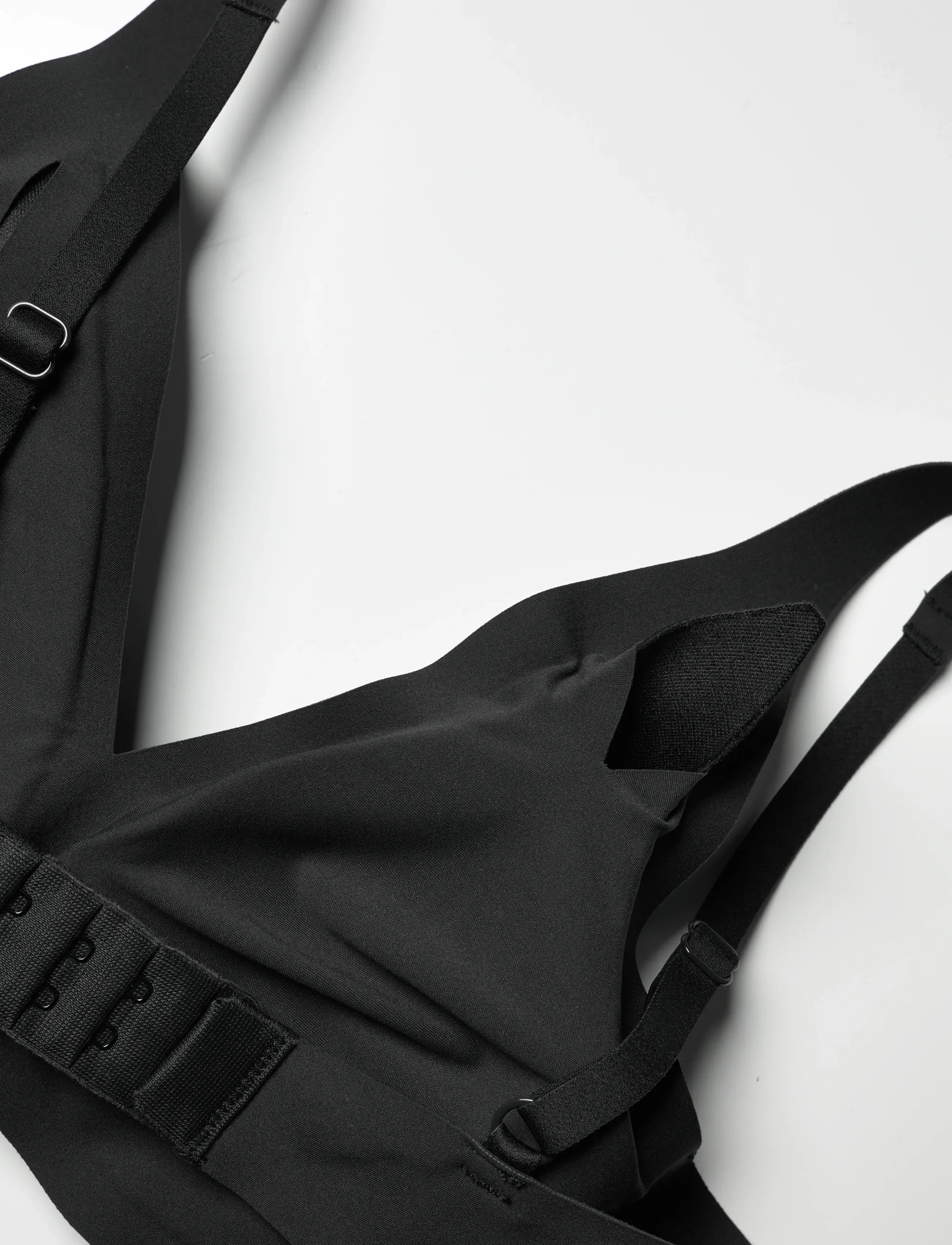 Organic Basics - Bare Plunge Bralette - braletki - black - 3