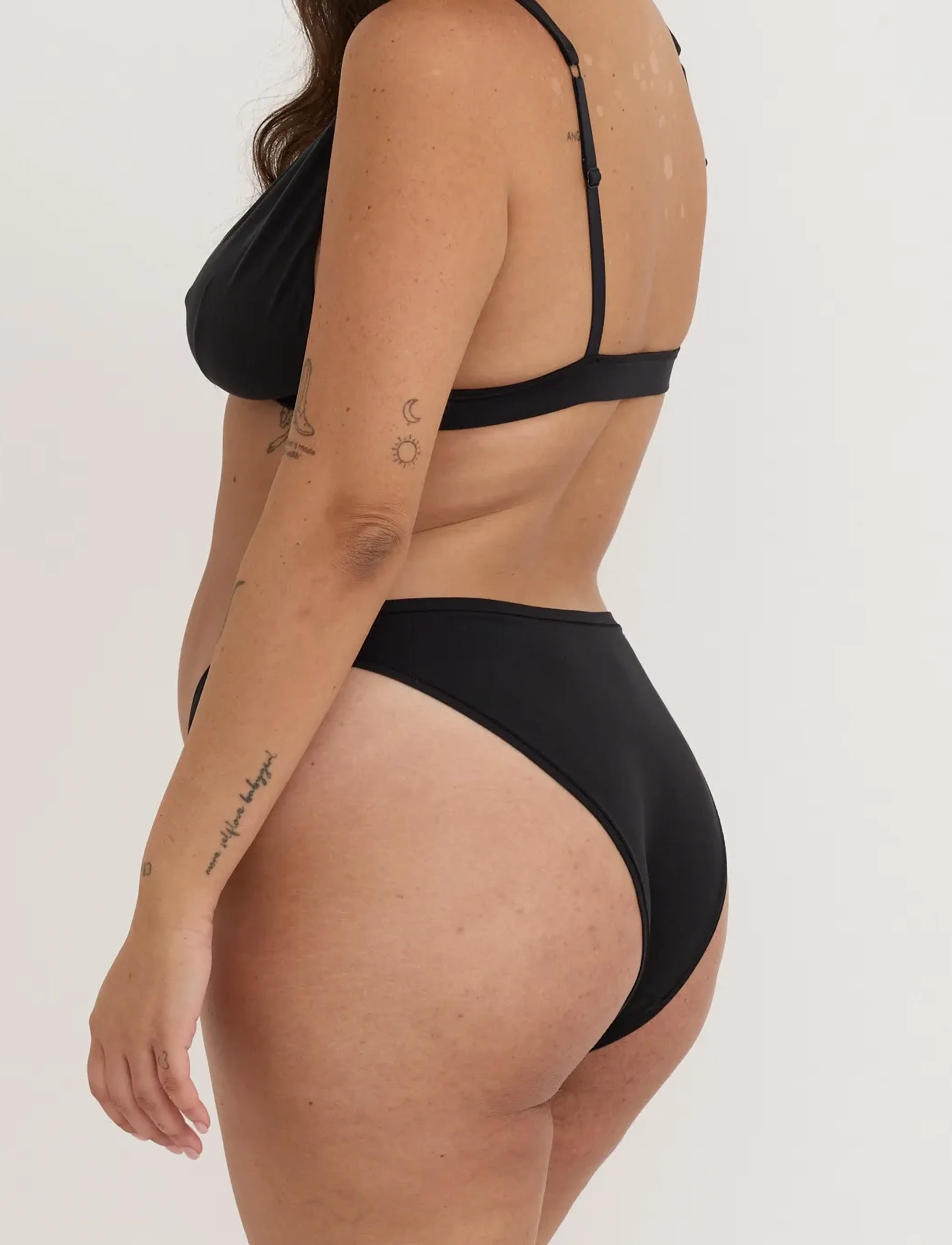 Organic Basics - Soft Touch Veil Plunge Bralette - bralette - black - 4