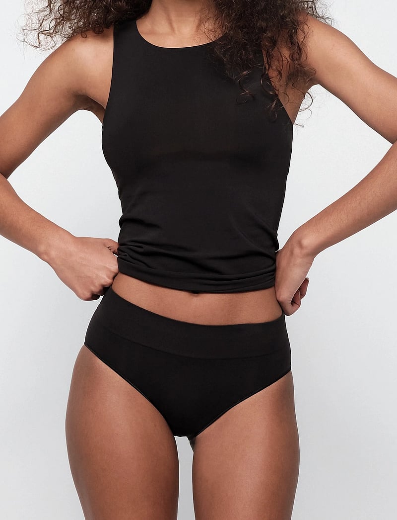 Organic Basics - Smooth Tank Top - tank top-bh'er - black - 3