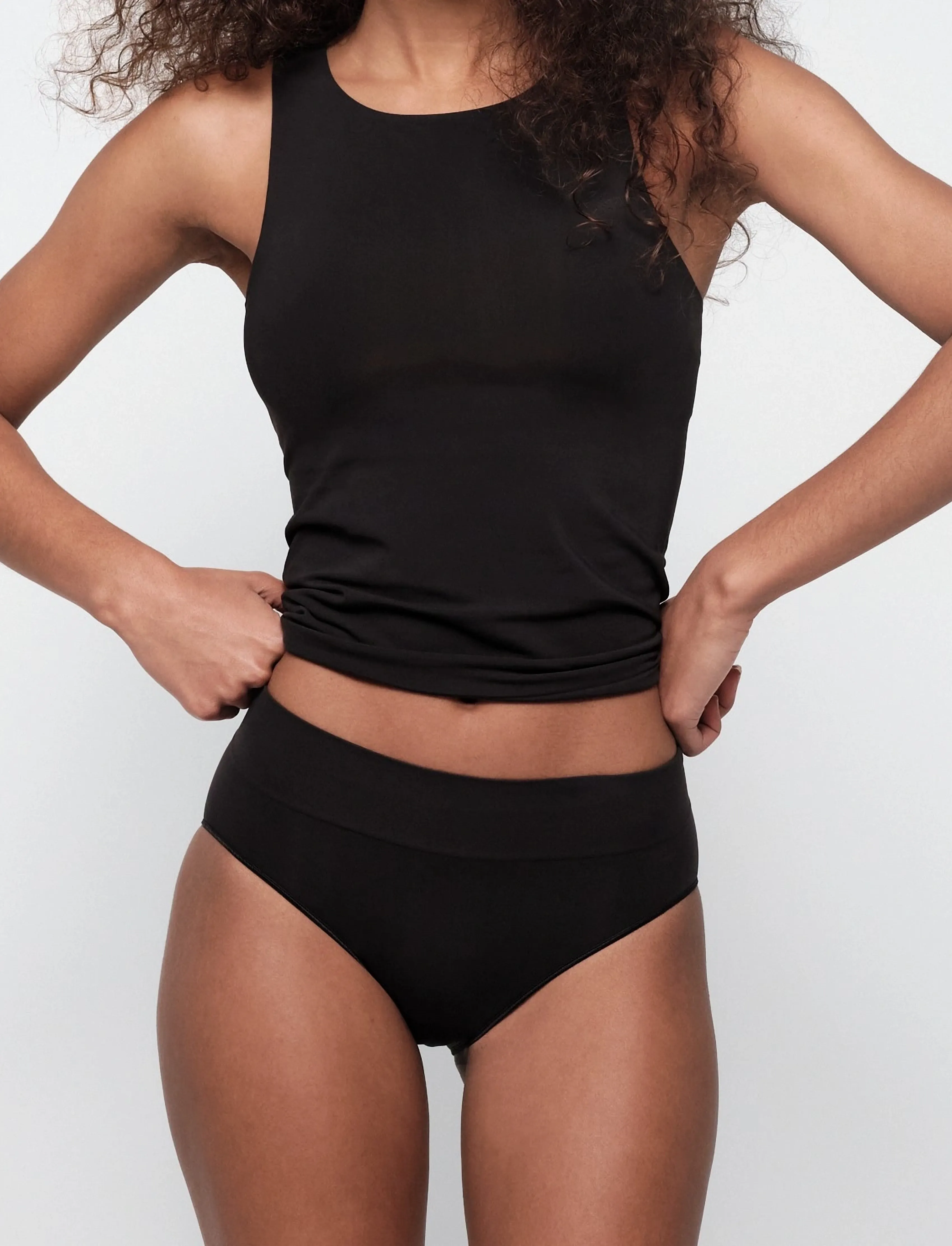 Organic Basics - Smooth Tank Top - brassières - black - 3