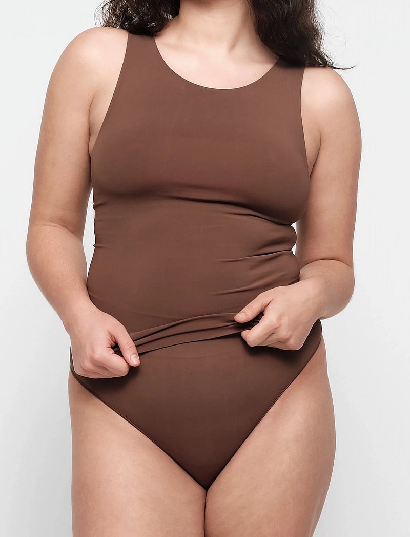 Organic Basics - Smooth Tank Top - tank top-bh'er - walnut - 0