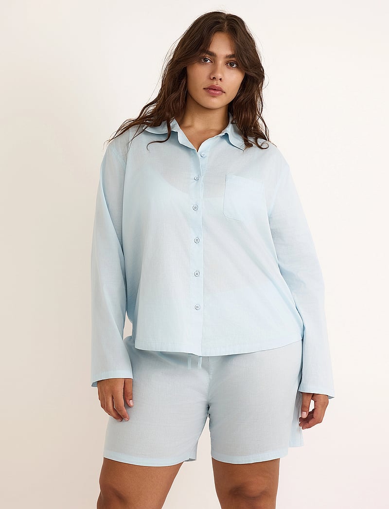 Organic Basics - Core Sleep Poplin Shirt - langärmlige hemden - light blue - 4