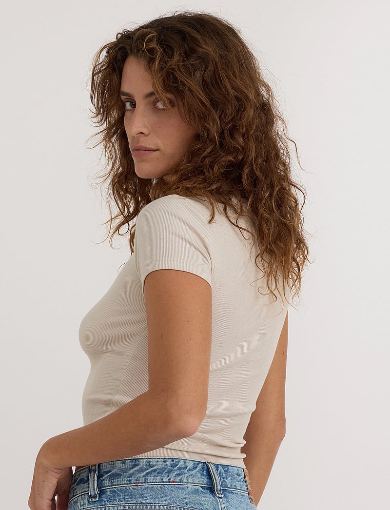 Organic Basics - Core Rib Tee - t-shirts - sandstone - 3