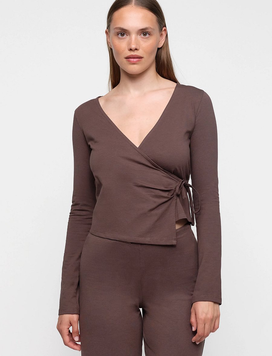 Organic Basics - Everyday Wrap Top - Överdelar - truffle - 0