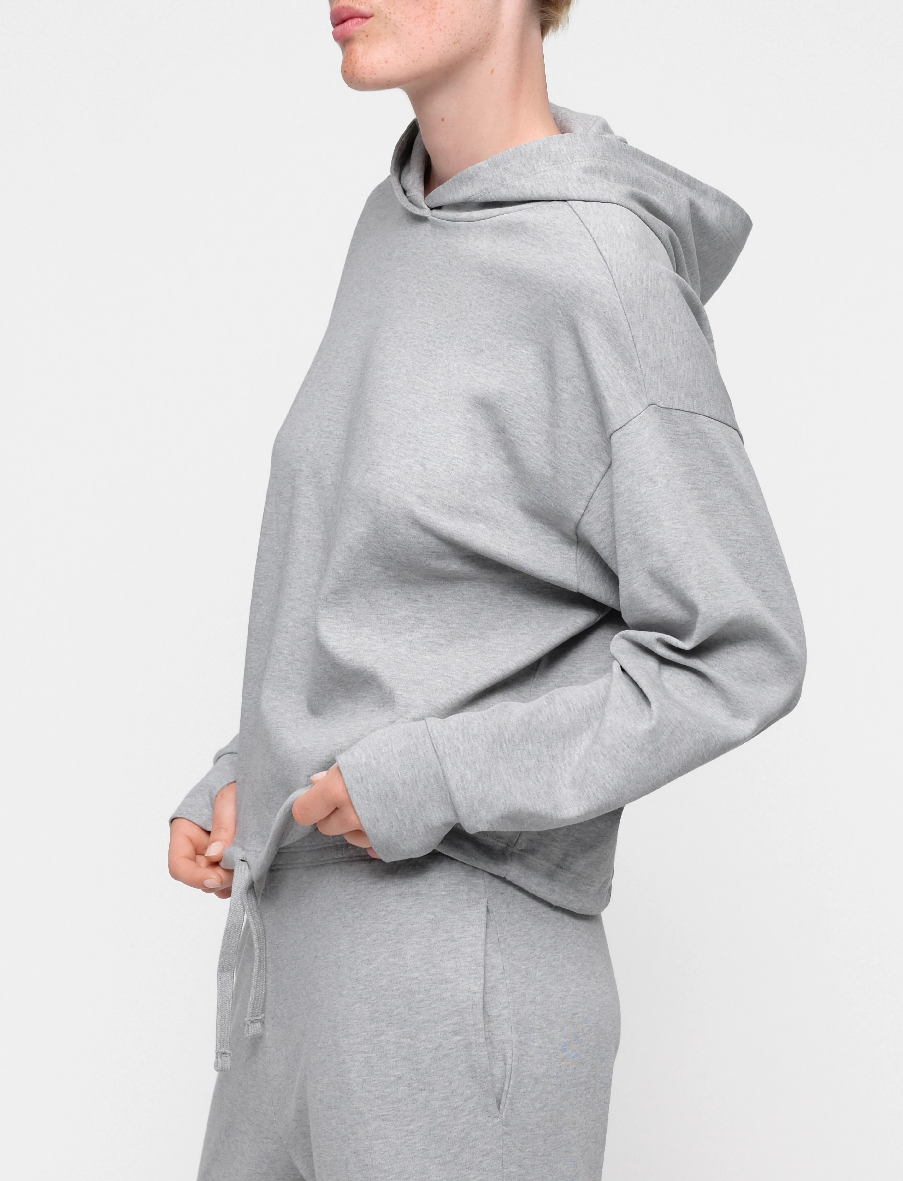 Organic Basics - Reset Drawstring Hoodie - hoodies - grey melange - 3