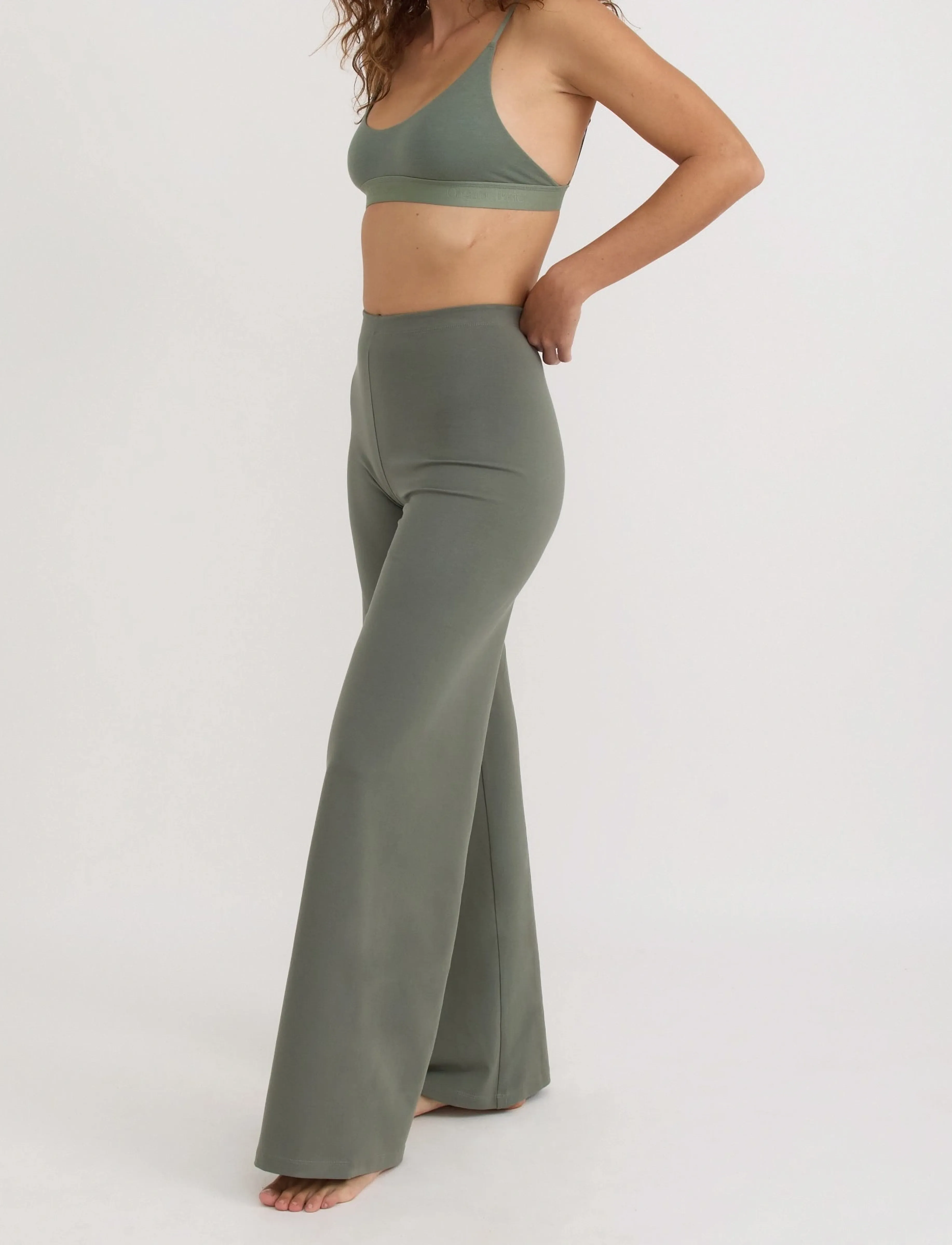 Organic Basics - Core Straight Leg Pants - pantalons larges - seaweed - 3