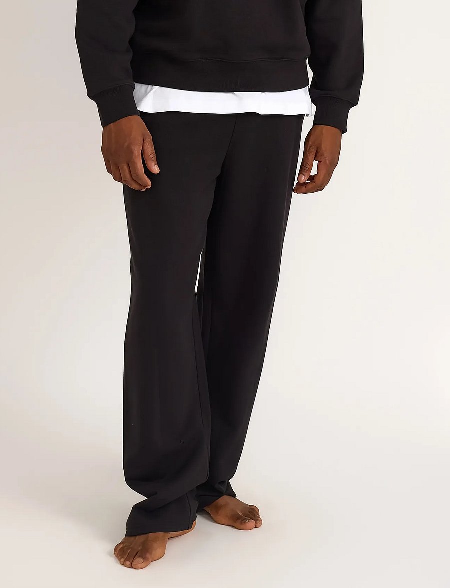Organic Basics - Weekend Straight Leg Joggers - jogginghosen - black - 3