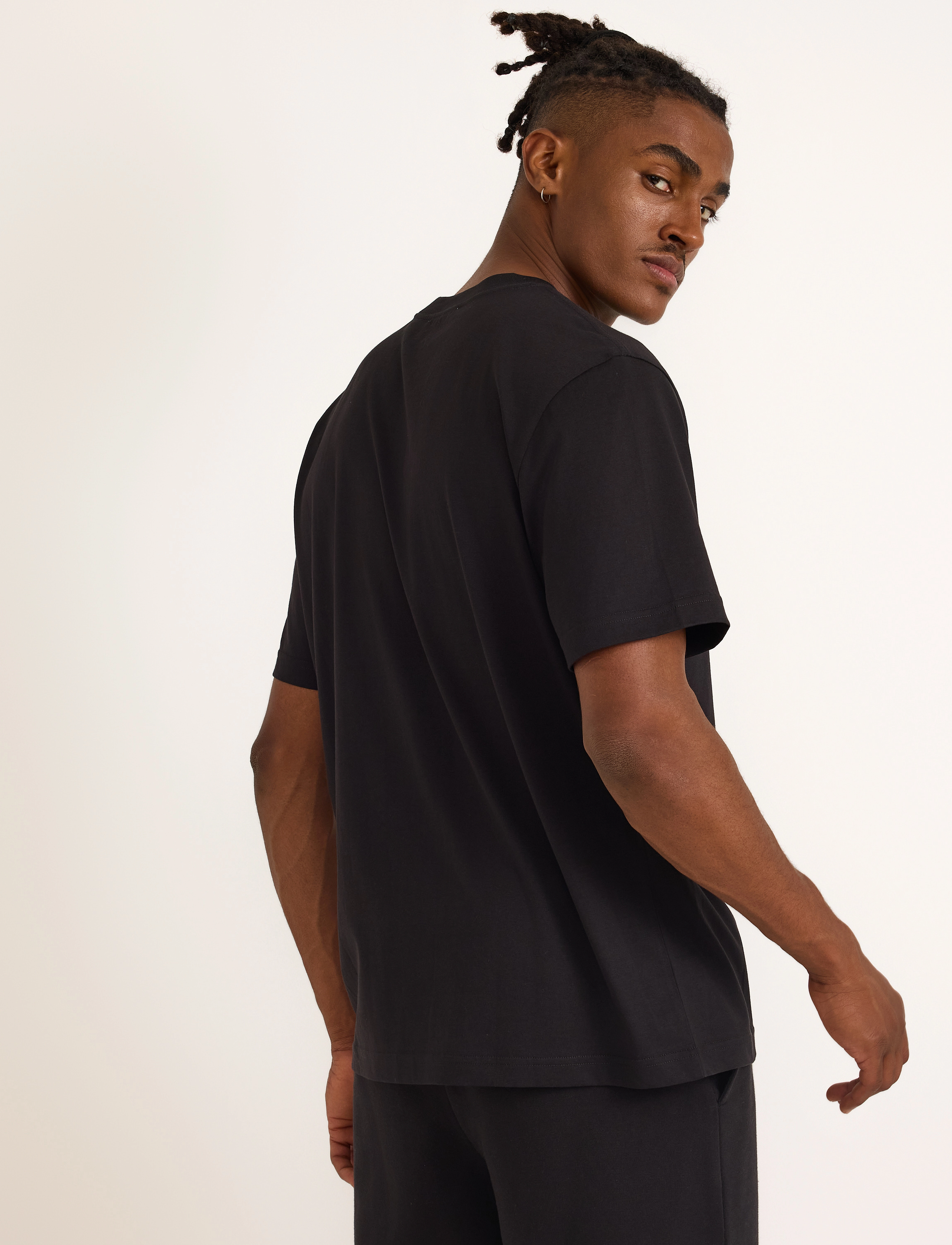 Organic Basics - True Heavy Boxy Fit Tee - lühikeste varrukatega t-särgid - black - 3