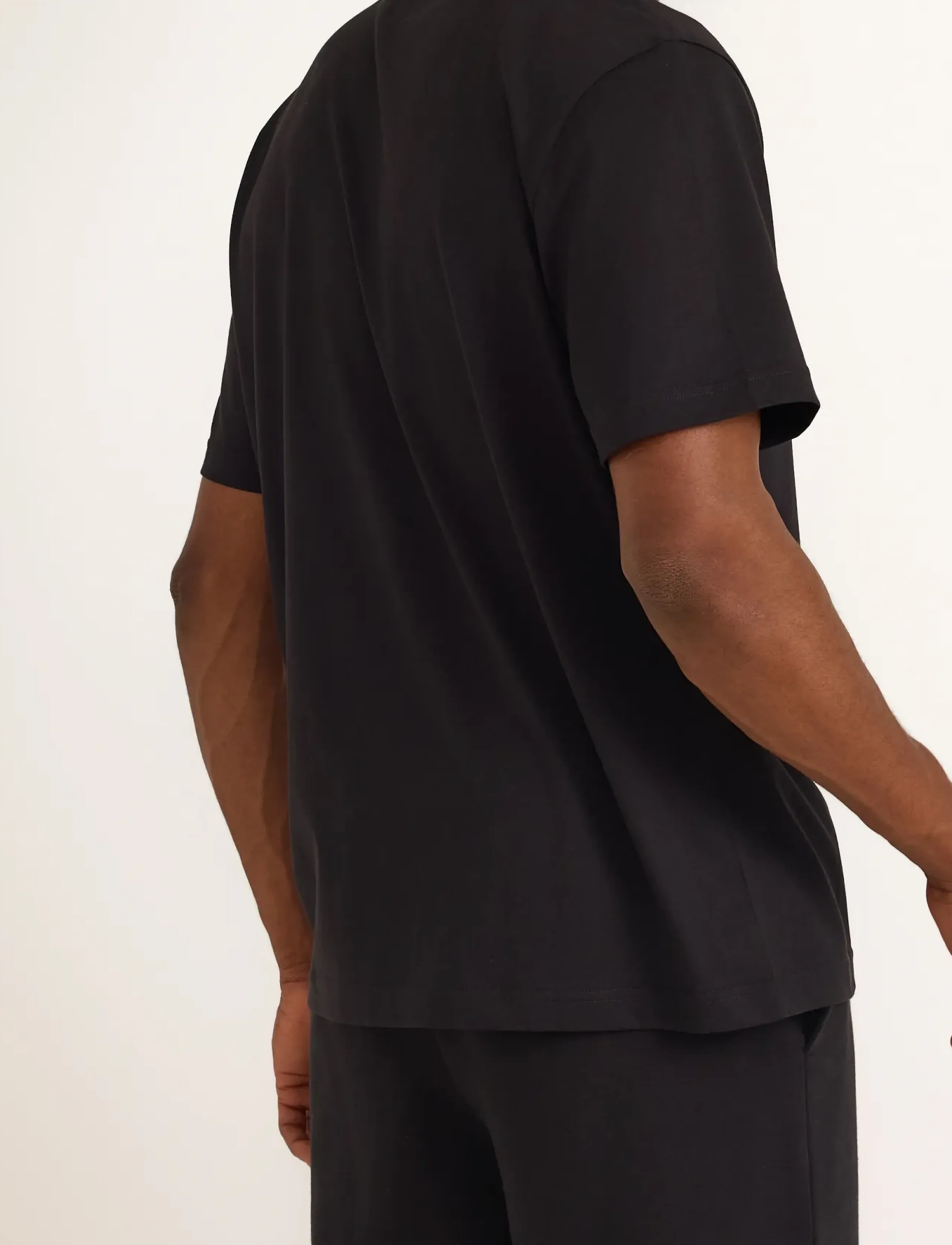 Organic Basics - True Heavy Boxy Fit Tee - kortärmade t-shirts - black - 3
