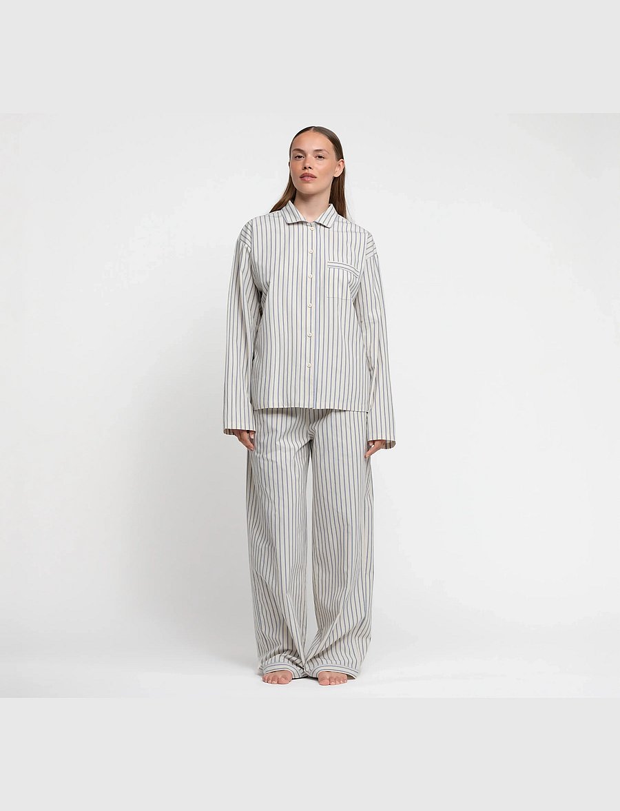 Organic Basics - Core Sleep Poplin Pants 2.0 - pyjamasbyxor - cloudy blue stripe - 0