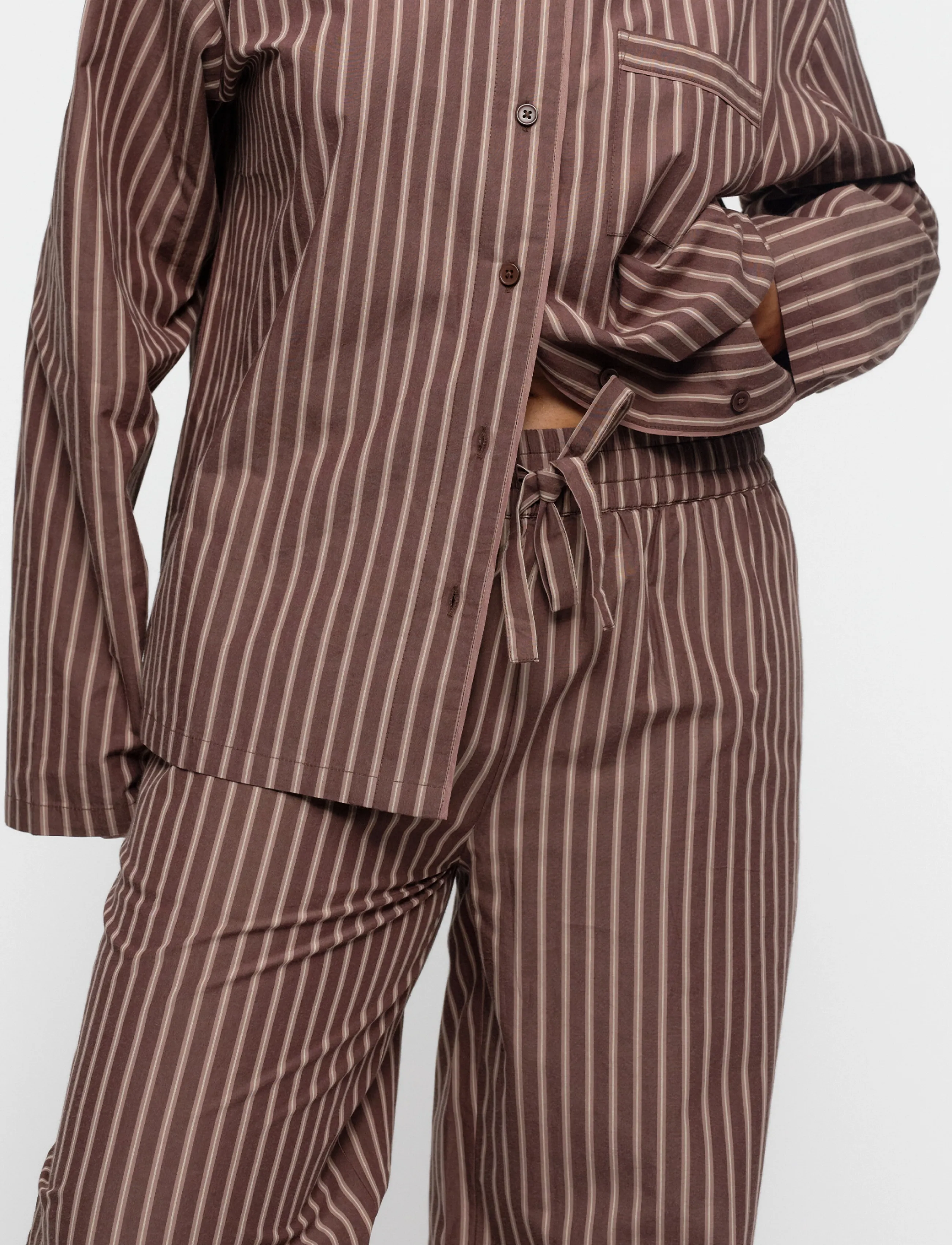 Organic Basics - Core Sleep Poplin Pants 2.0 - pyjamasbyxor - truffle stripe - 5