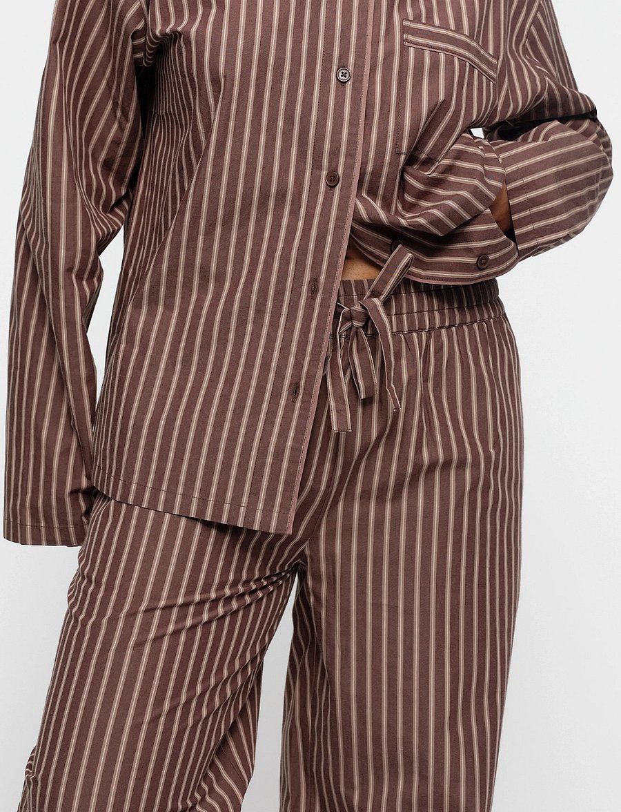 Organic Basics - Core Sleep Poplin Pants 2.0 - pyjamasbyxor - truffle stripe - 5