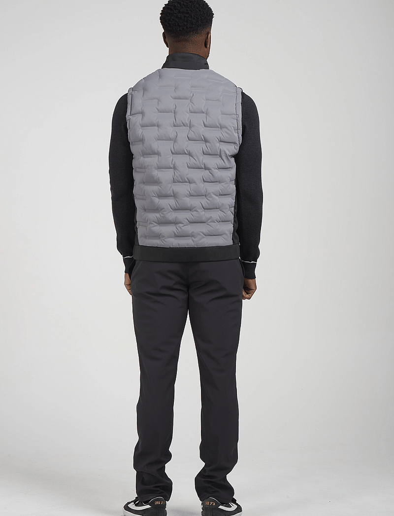 Original Penguin Golf - Quilted mixed dmedia 80´s´block vest - vestid - caviar - 3