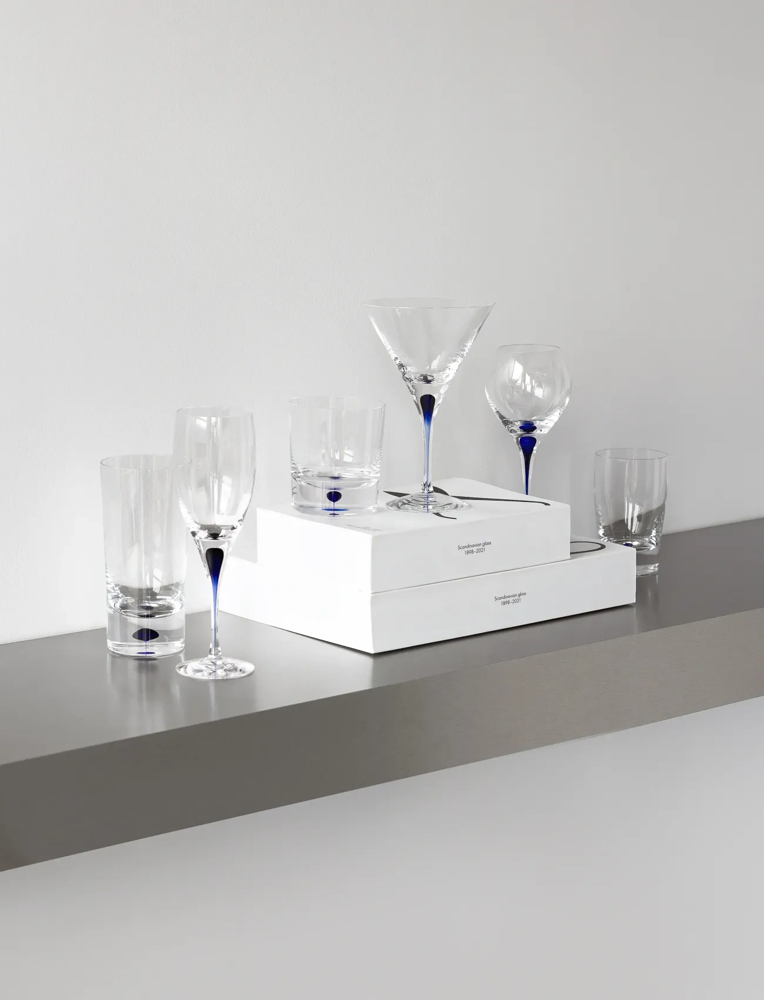 Orrefors Intermezzo Blåvin 32Cl (25Cl), 32 CL, Wine Glass, Nackt - White Glasses, Homeware