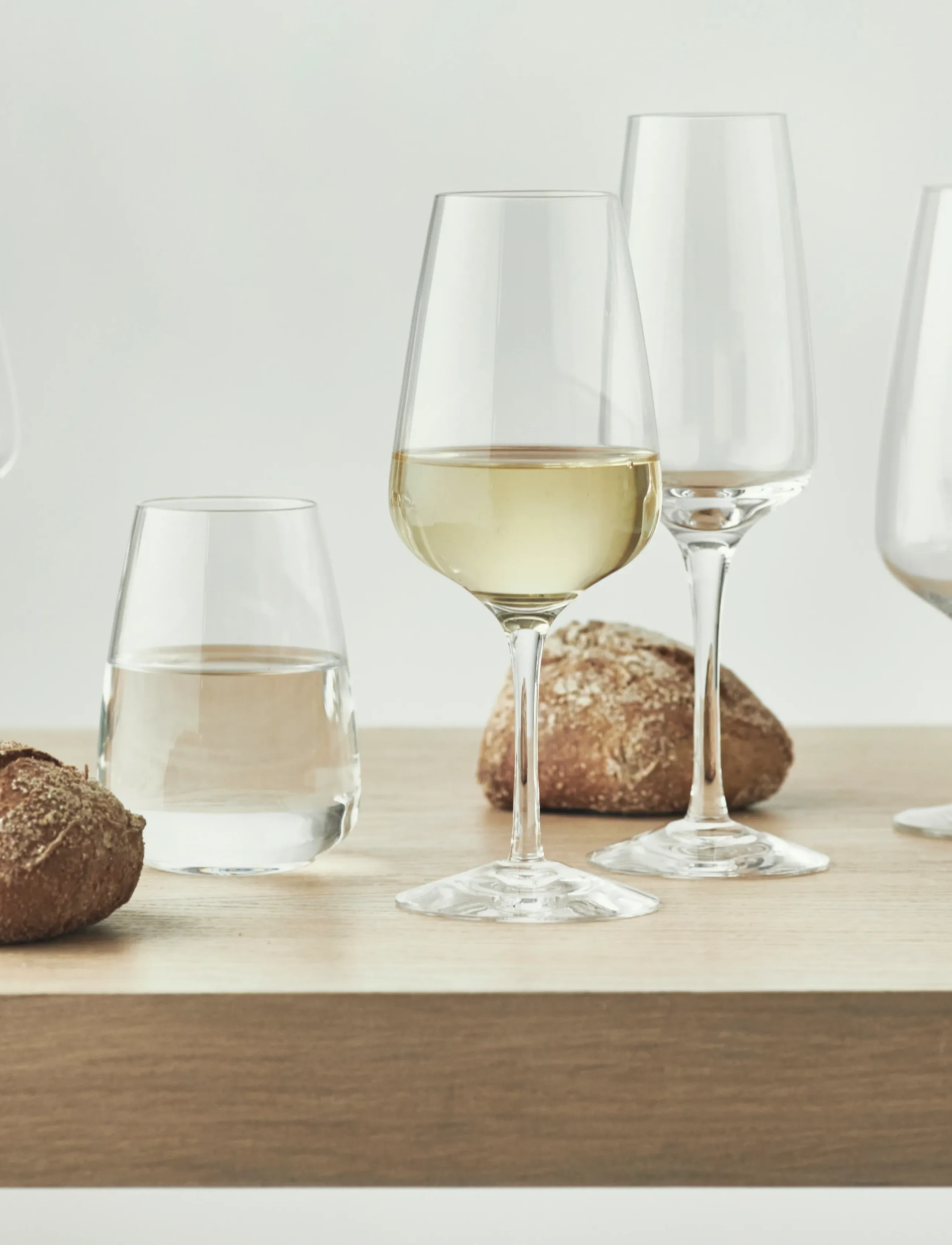 Orrefors - Pulse wine glass 38cl 4-pack - kieliszki do białego wina - clear - 4