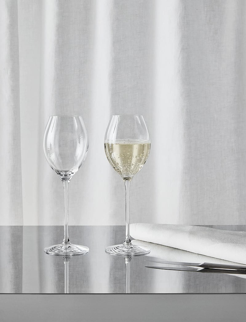 Orrefors - More Champagne Boule glas 31cl 2-pack - weißweingläser - clear - 1