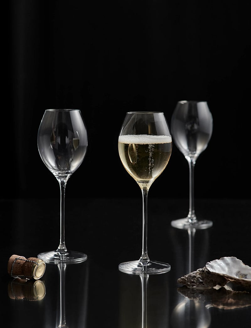 Orrefors - More Champagne Boule glas 31cl 2-pack - weißweingläser - clear - 2