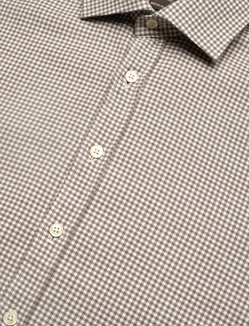 Oscar Jacobson - Reg Fit Cut Away Gingham Flannel - basic skjortor - latte beige - 3