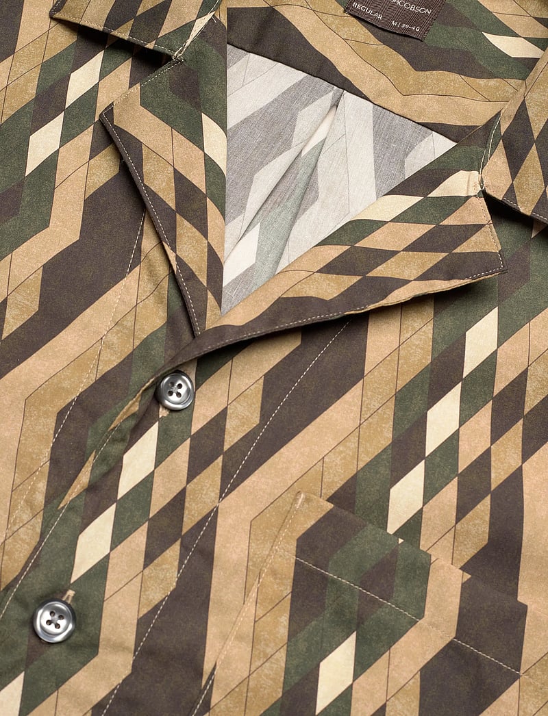 Oscar Jacobson - Reg Fit Cuban SS Tile Print - basic shirts - forest green - 3