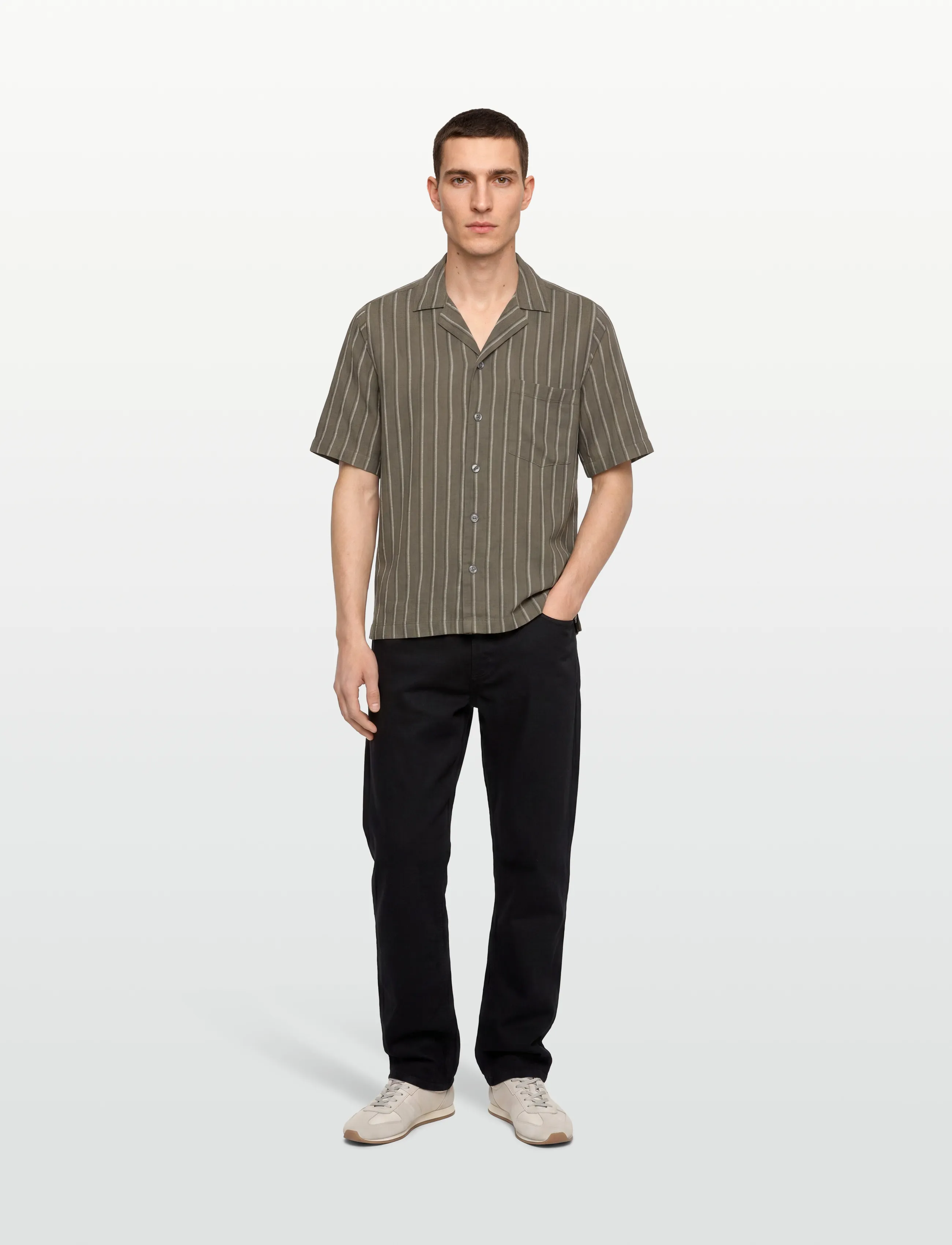 Oscar Jacobson - Reg Fit Cuban SS Herringbone Stripe Shirt - basic shirts - matt green - 0