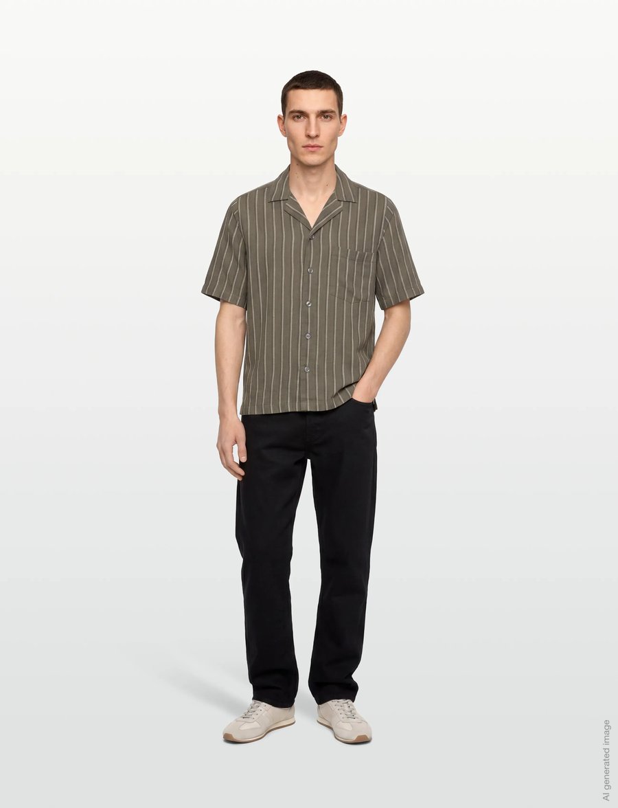 Oscar Jacobson - Reg Fit Cuban SS Herringbone Stripe Shirt - basic shirts - matt green - 0